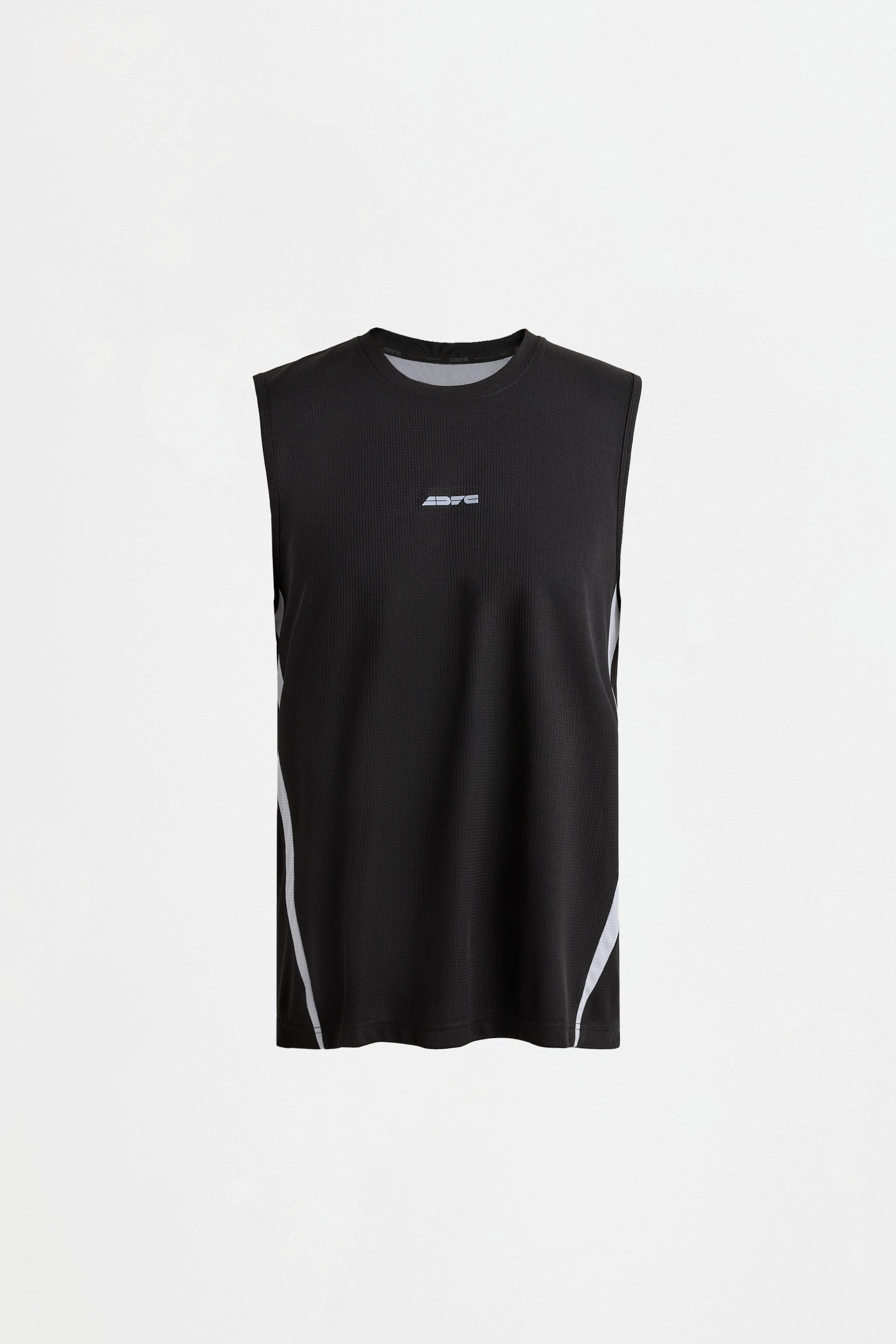 Sleeveless sports T-shirt — BLACK