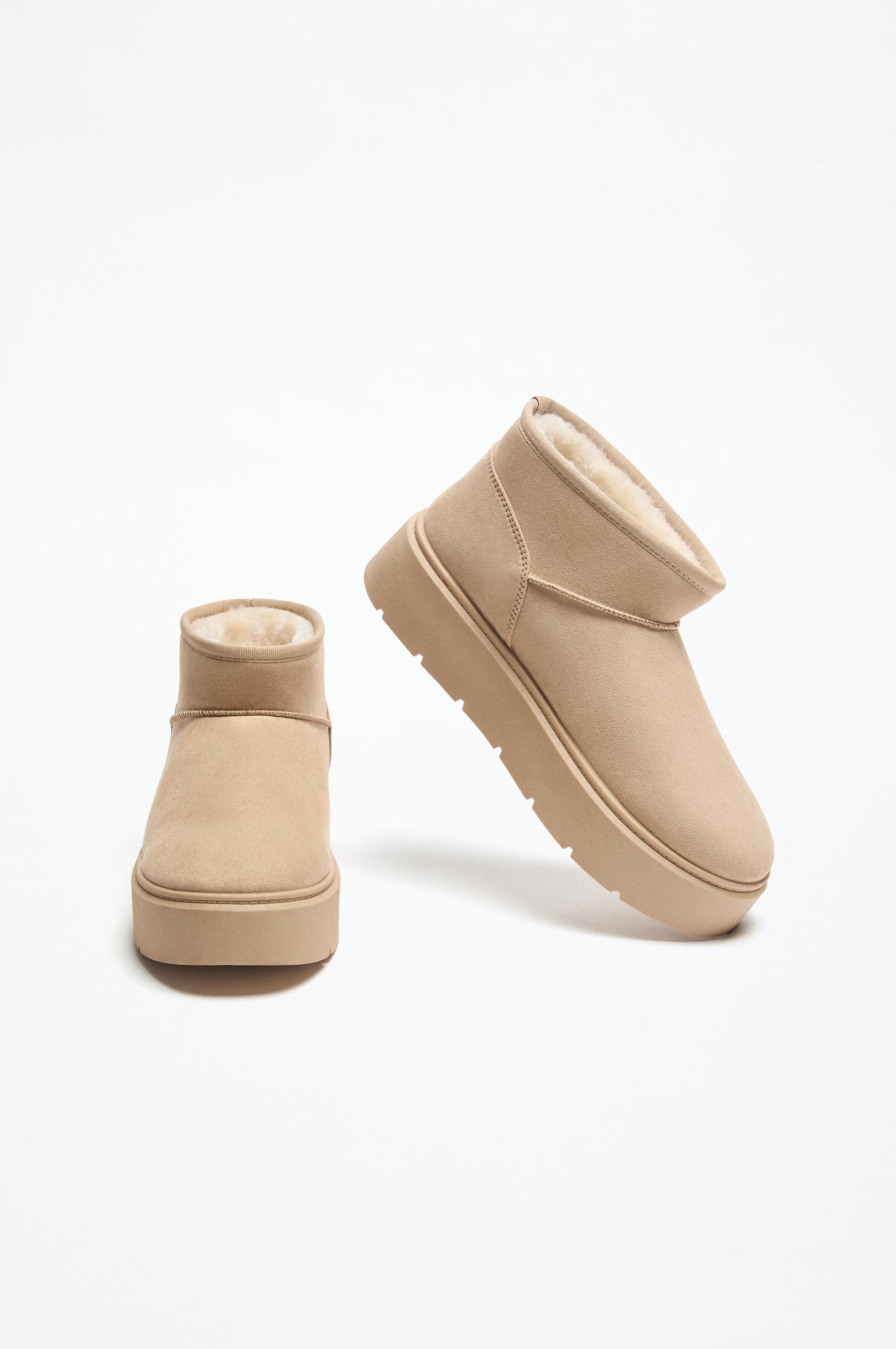 Platform fur ankle boot — BROWN