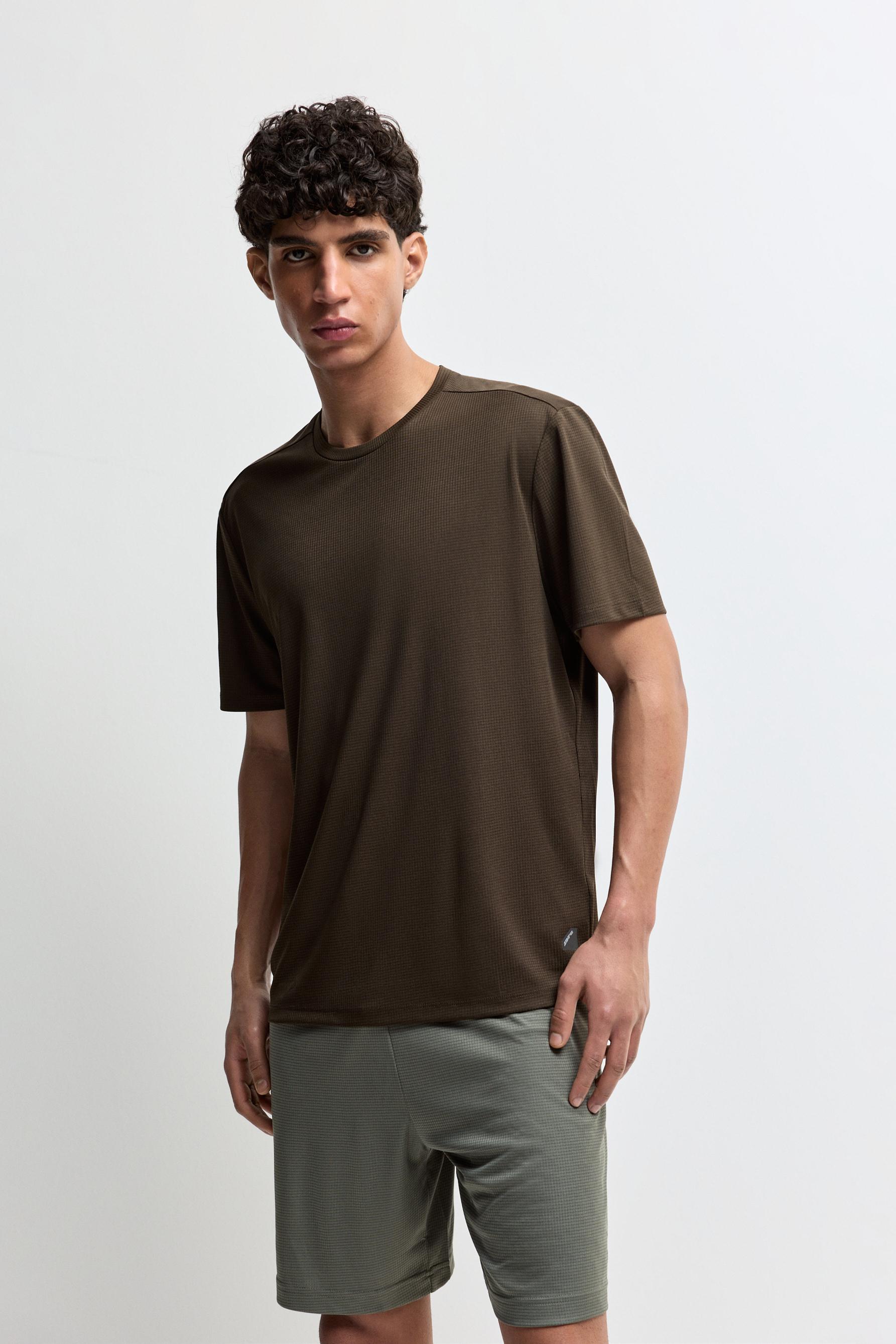 Sports T-shirt — BROWN