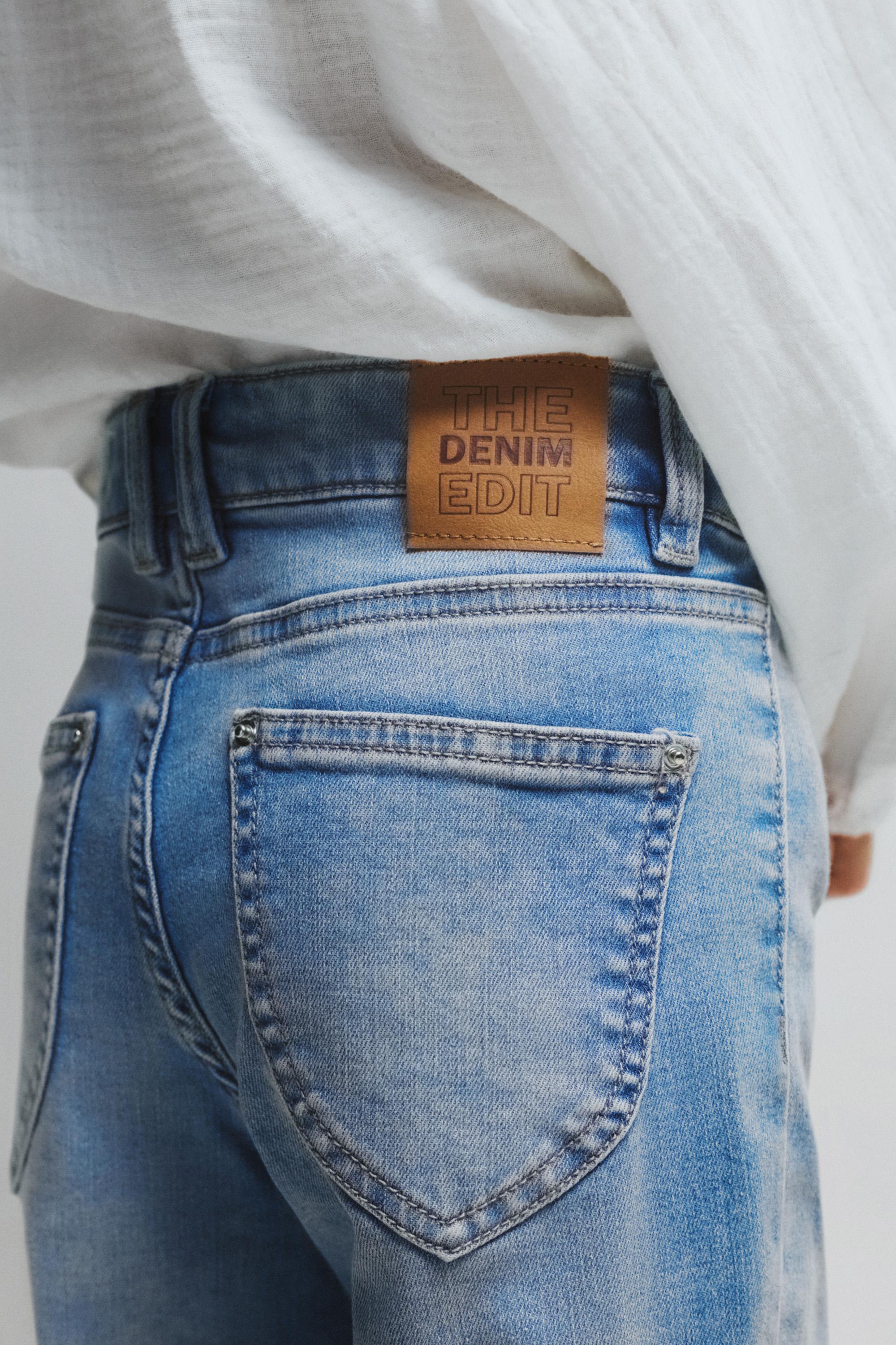 Bell bottom jeans with buttons — PALE BLUE