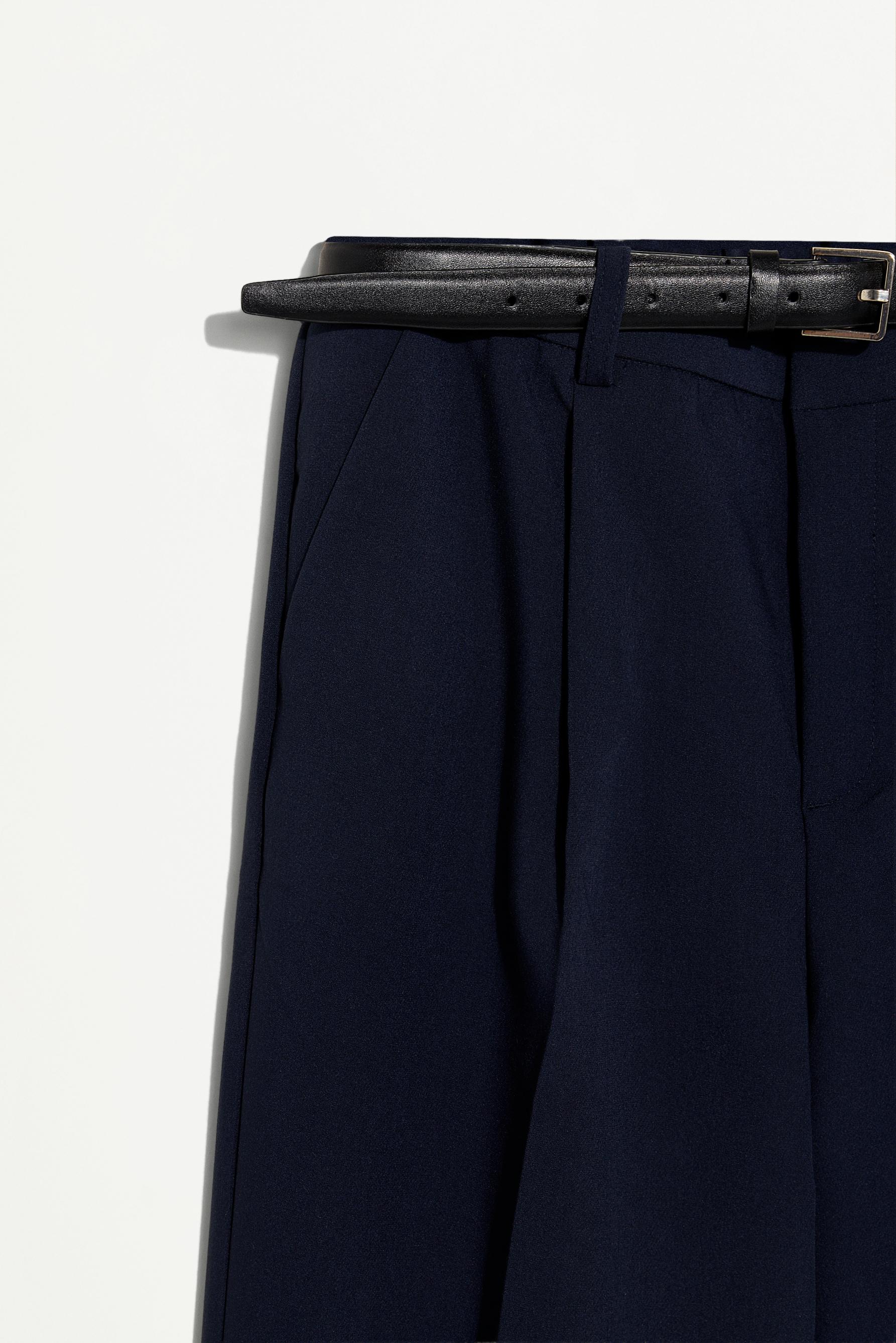 Carrot fit dress trousers — NAVY BLUE