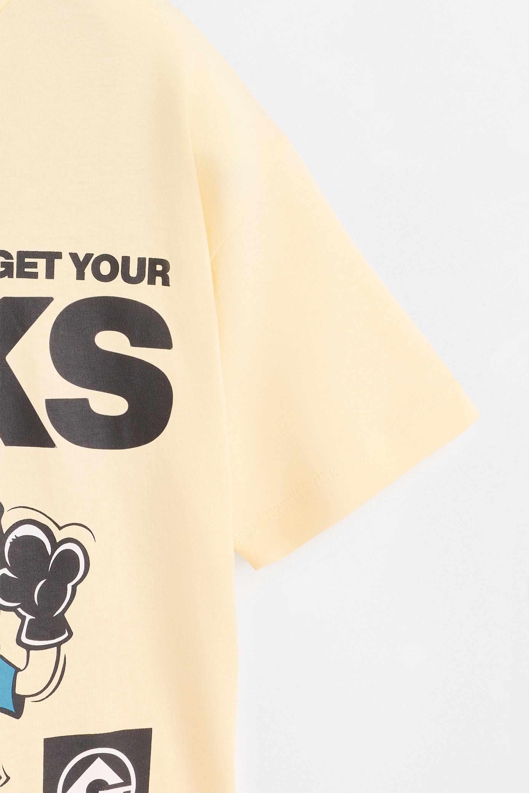 Minions ©Universal Studios Soccer T-shirt — PALE YELLOW