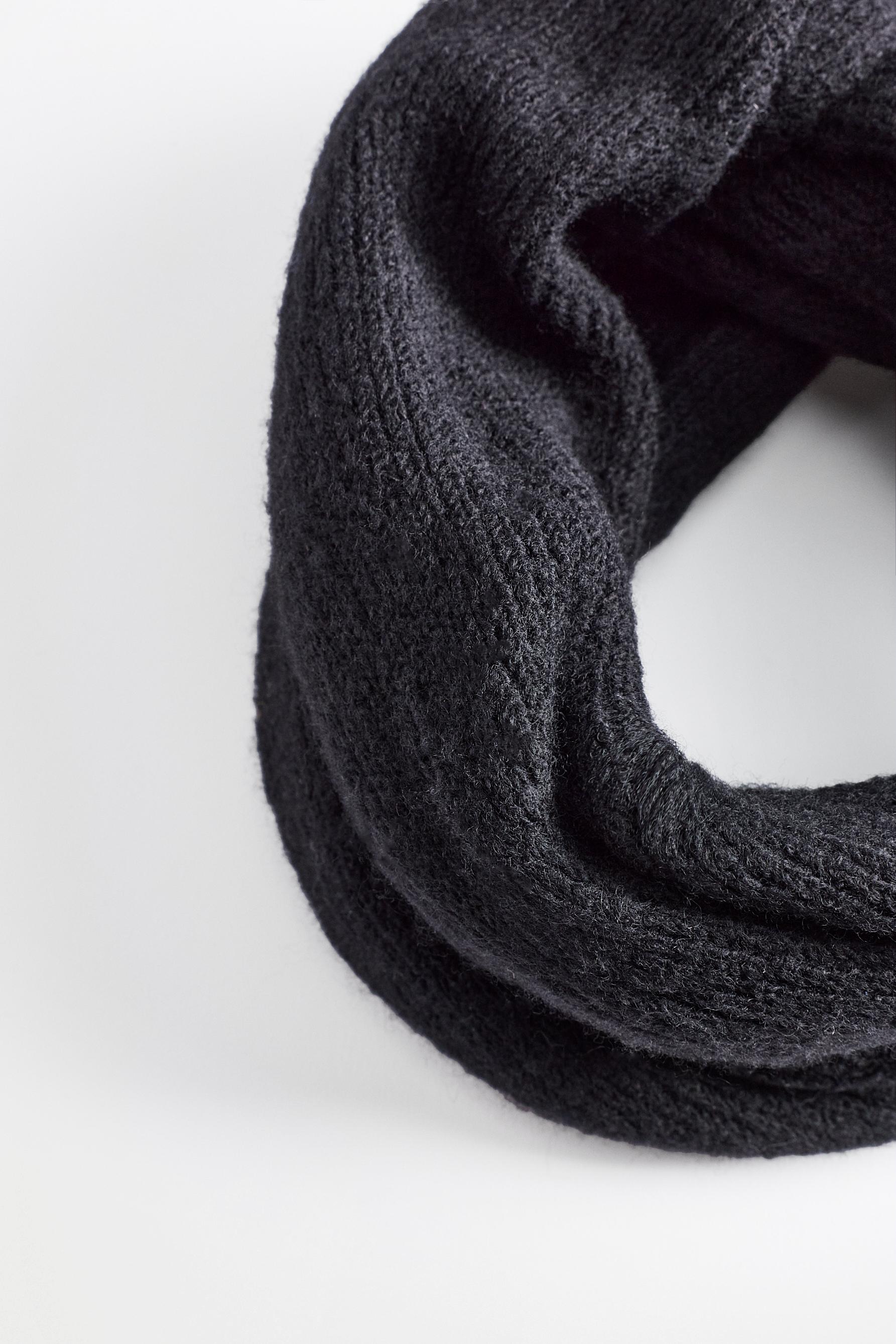 Knit snood — BLACK
