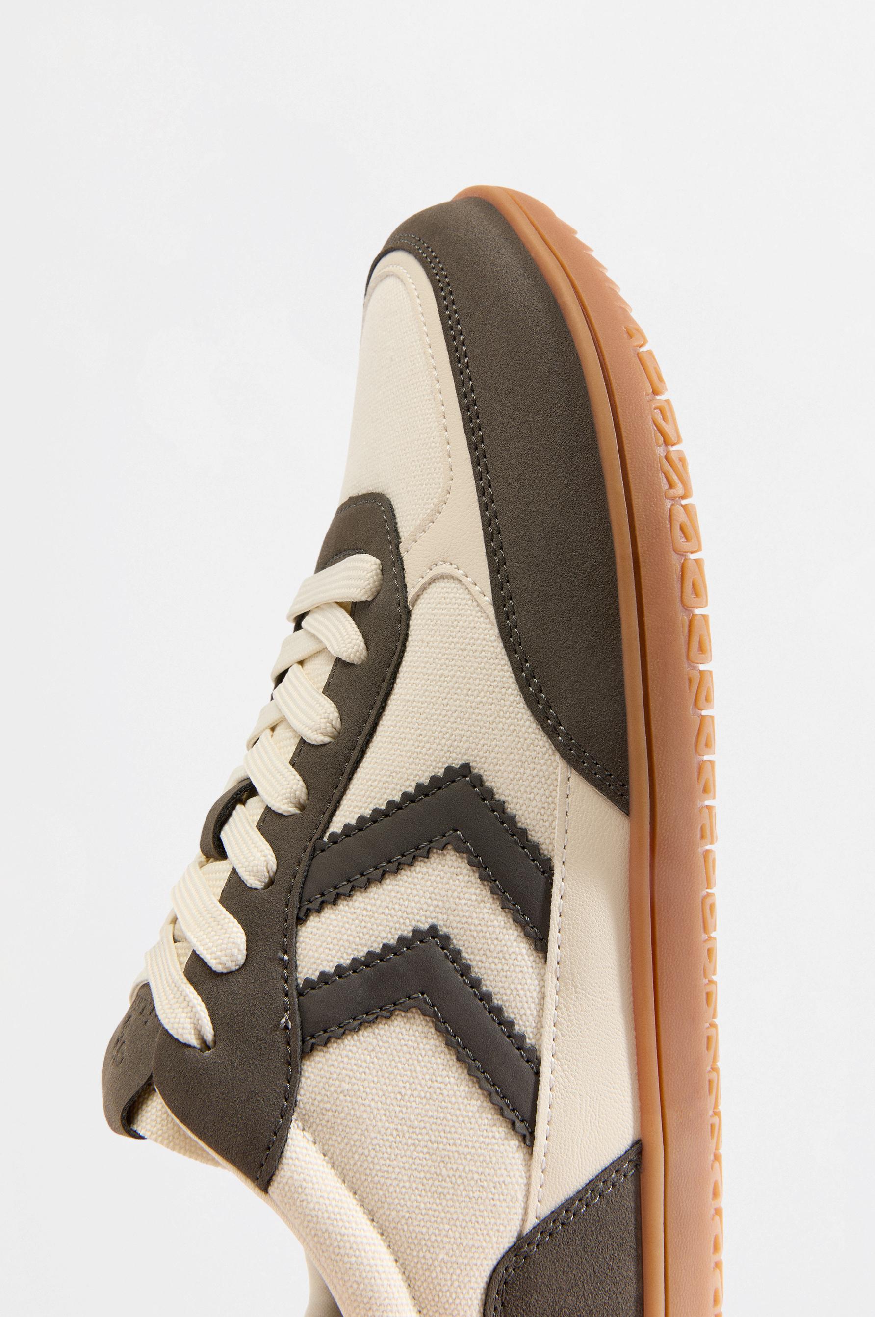 Hummel Barefoot Sneakers — OTHERS