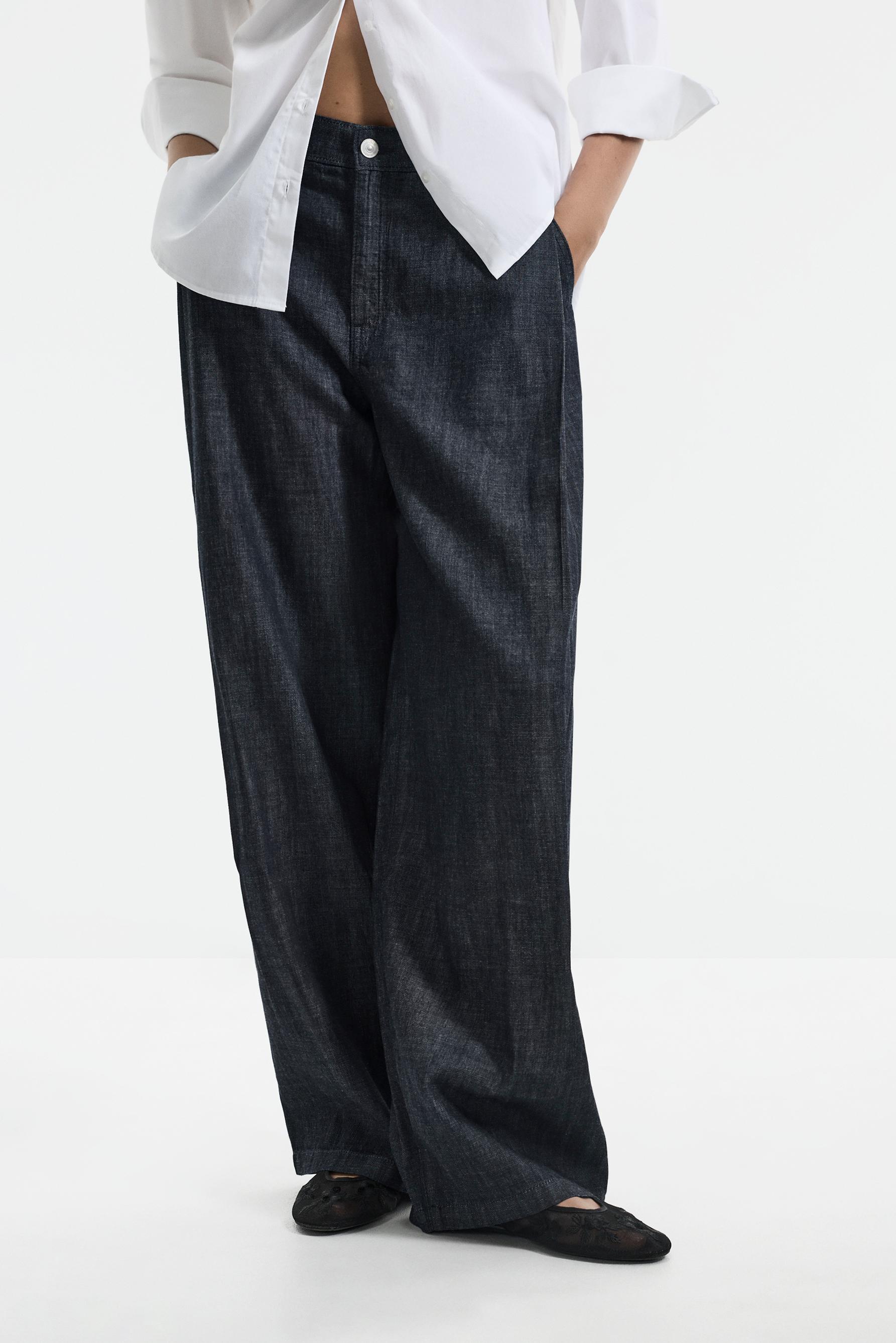 Barrel-leg darted trousers — NAVY