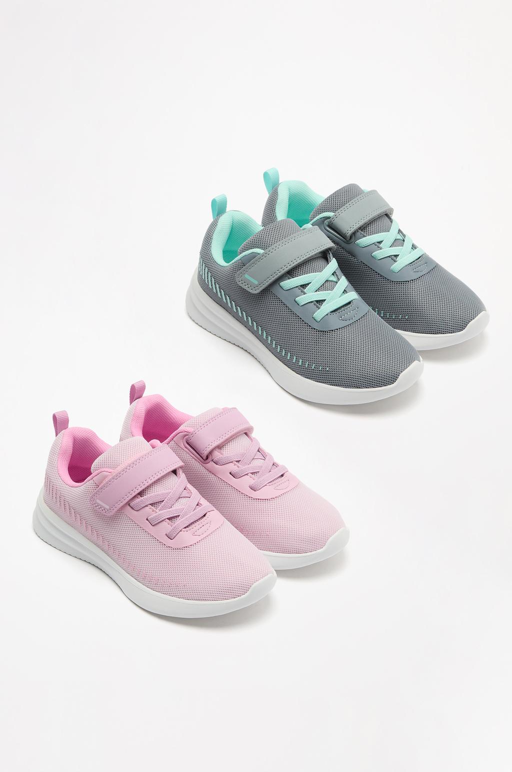 2-pack of minimalist sneakers