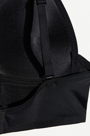 Extra plunging pre-shaped bra — BLACK 9