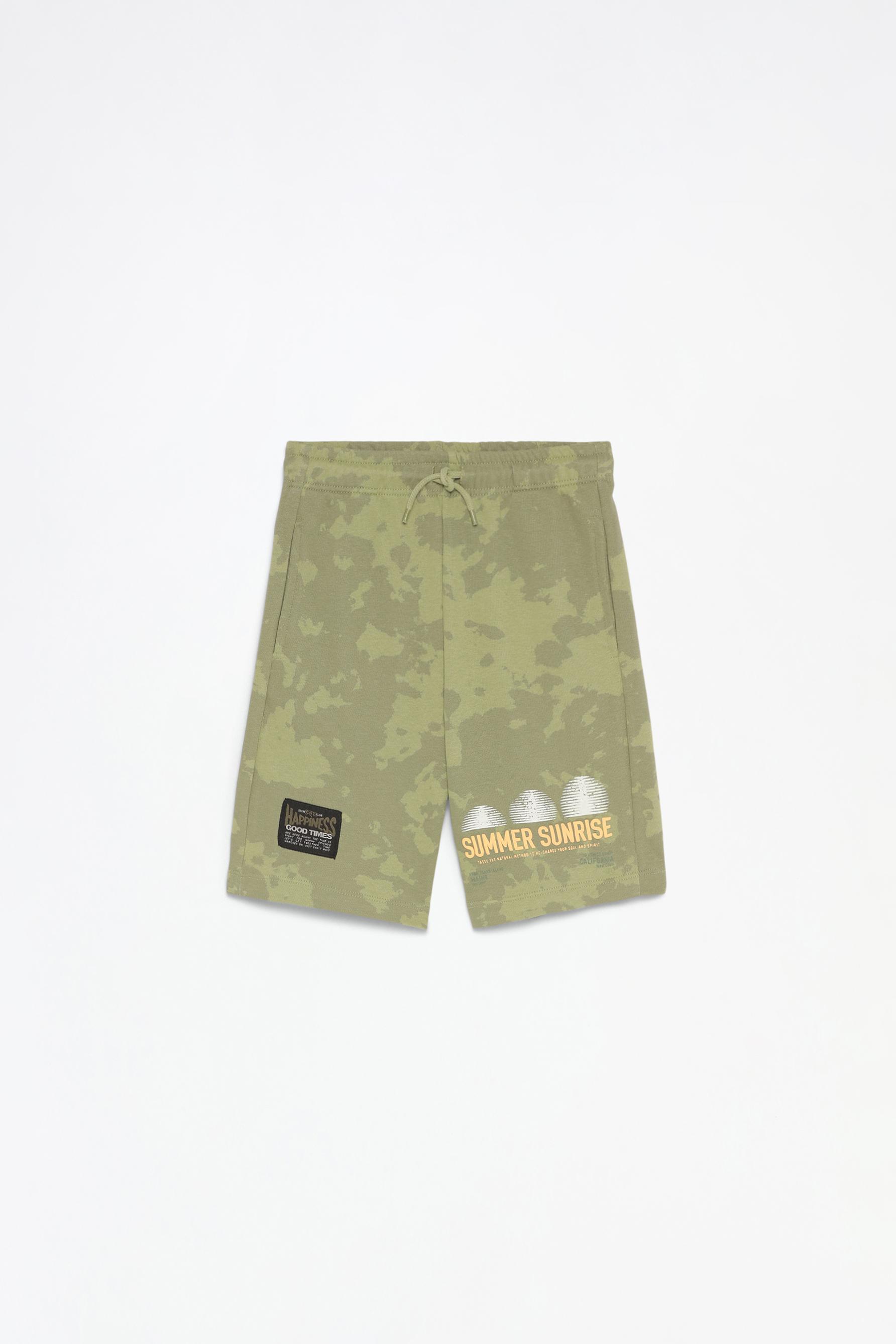 Bermuda estampado relieve