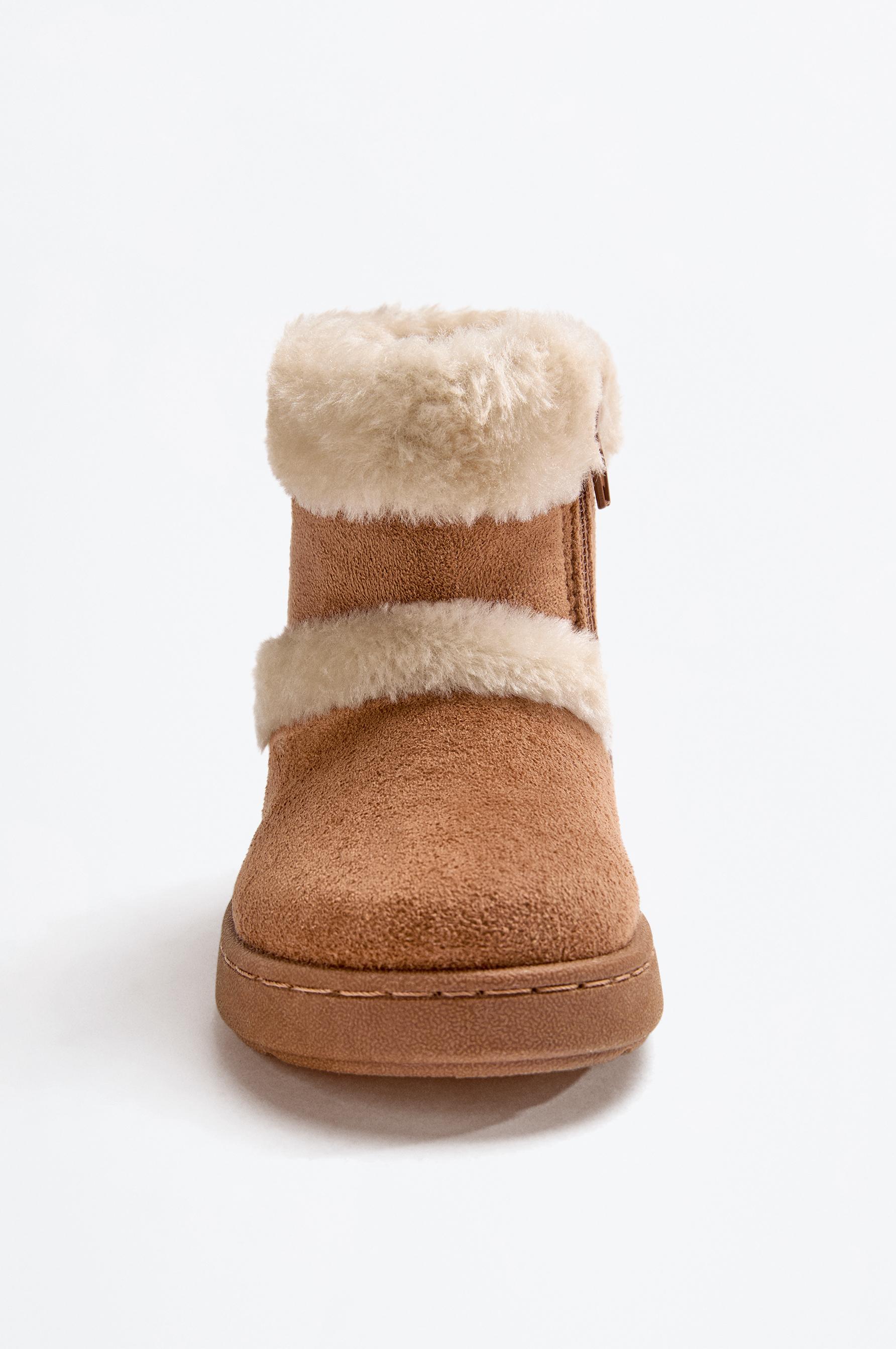 Knee-high fur boots — LEATHER