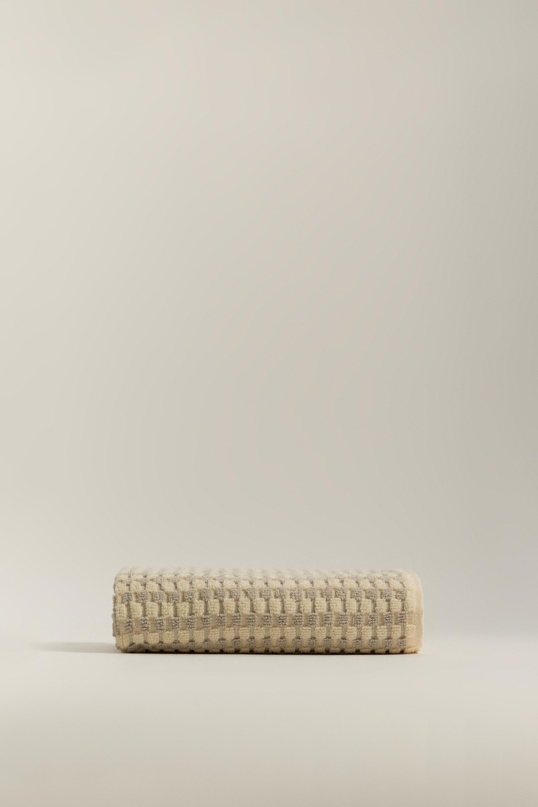 Toalla de manos estructura 90 x 50 cm