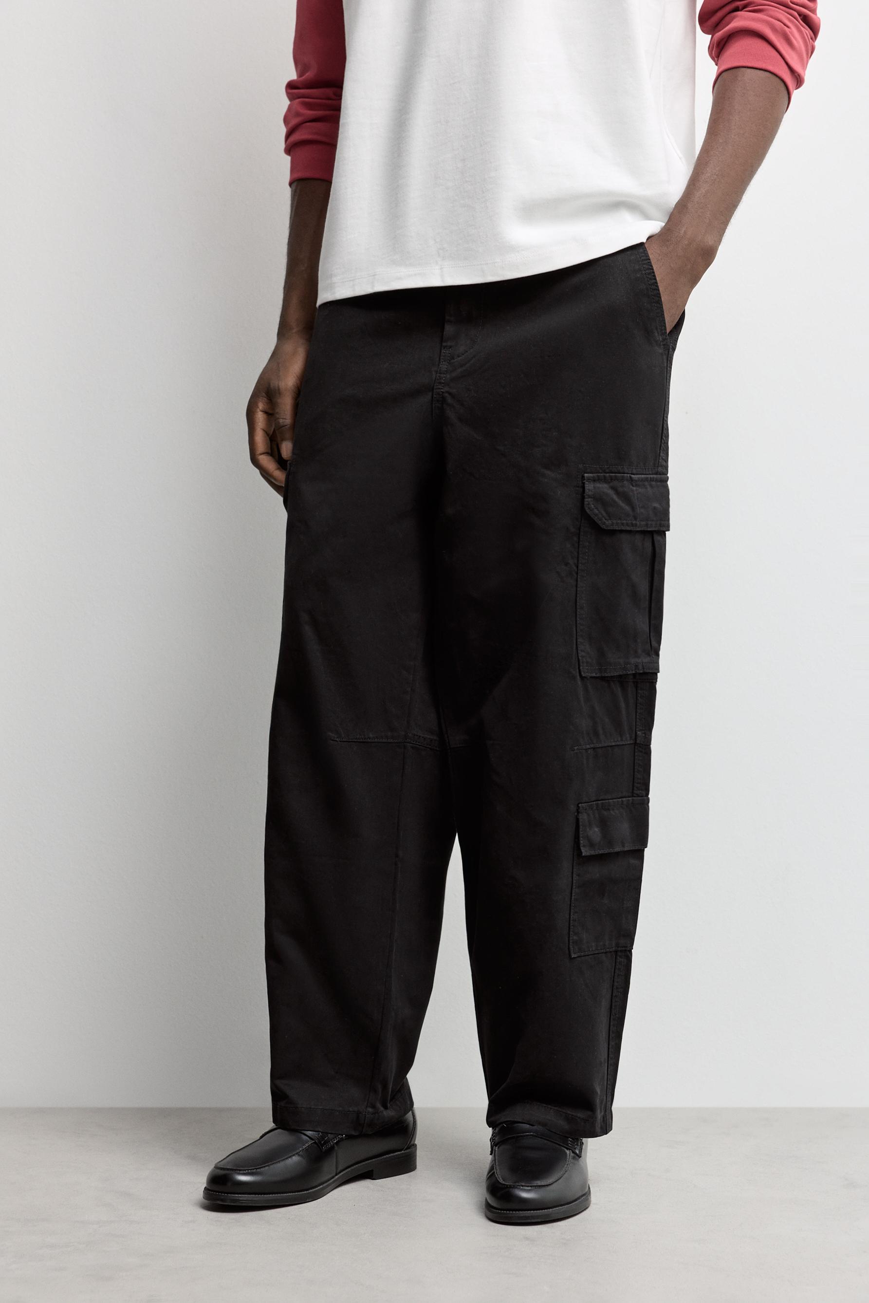 Baggy cargo trousers — BLACK