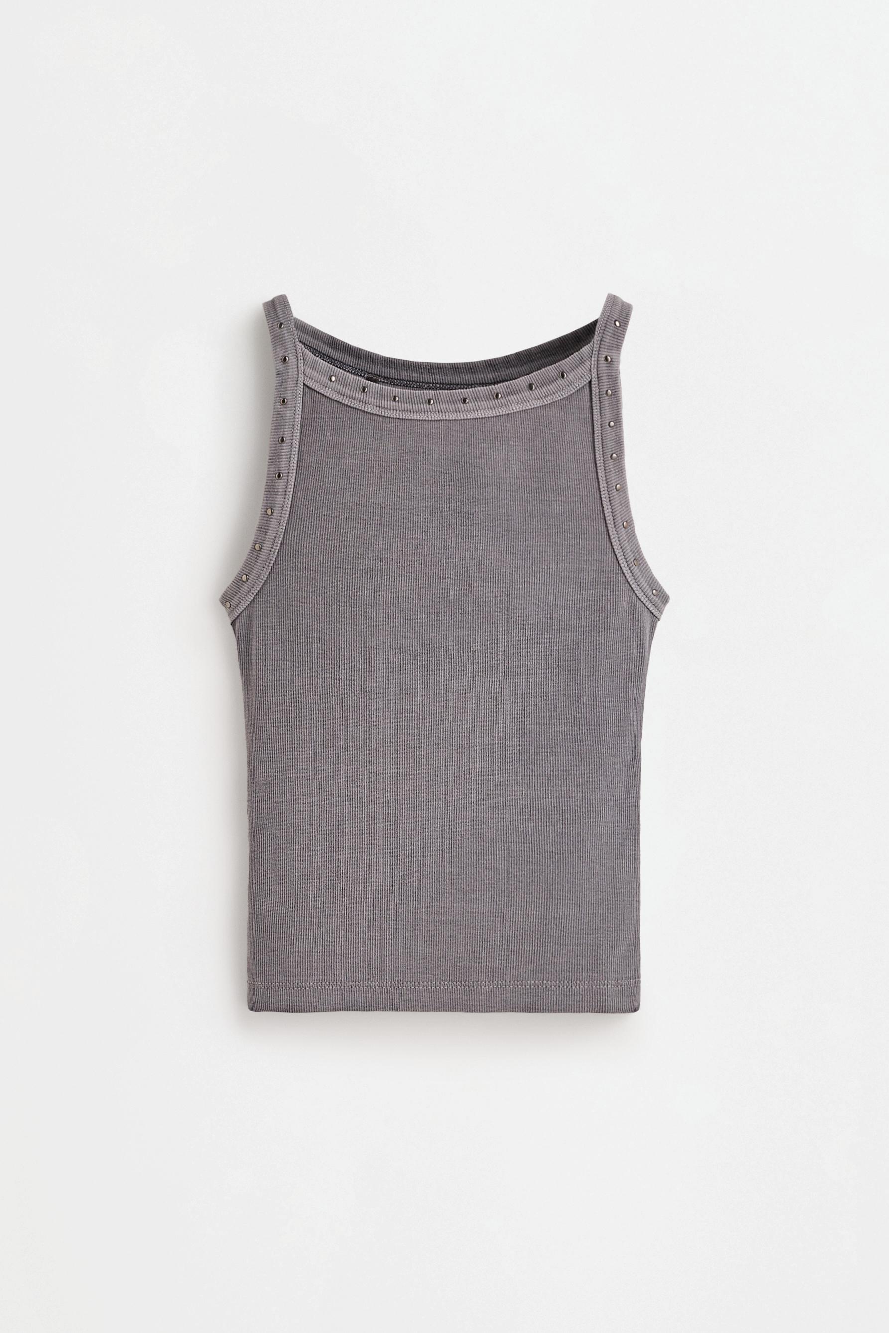 Ribbed top with studs — PALE CHARCOAL