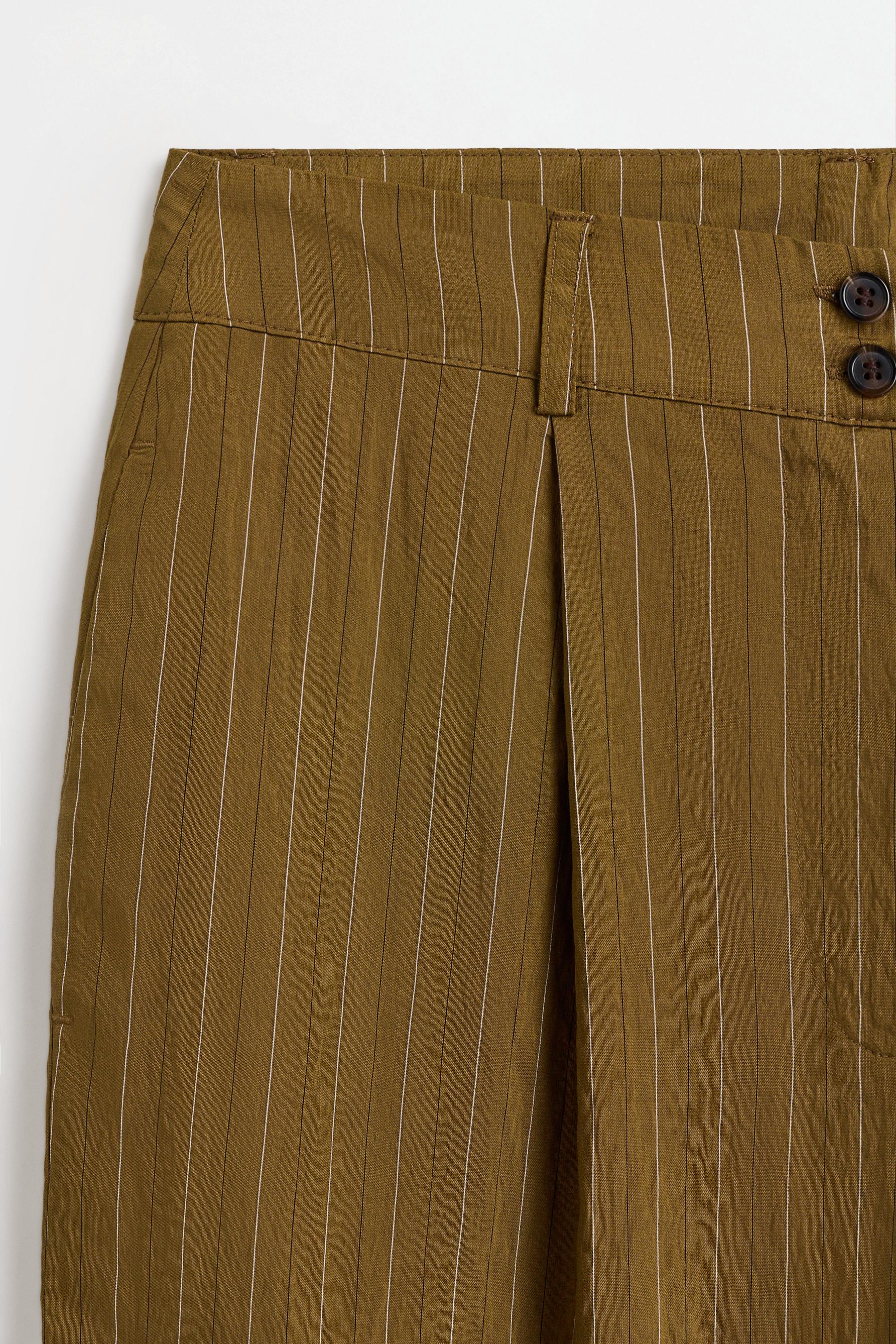 Flowing trousers — GREENISH