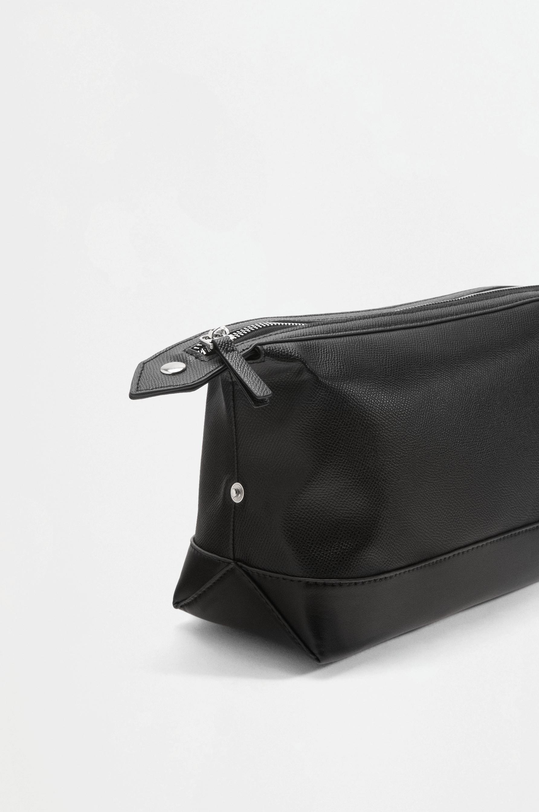 Smart Toiletry Bag — BLACK