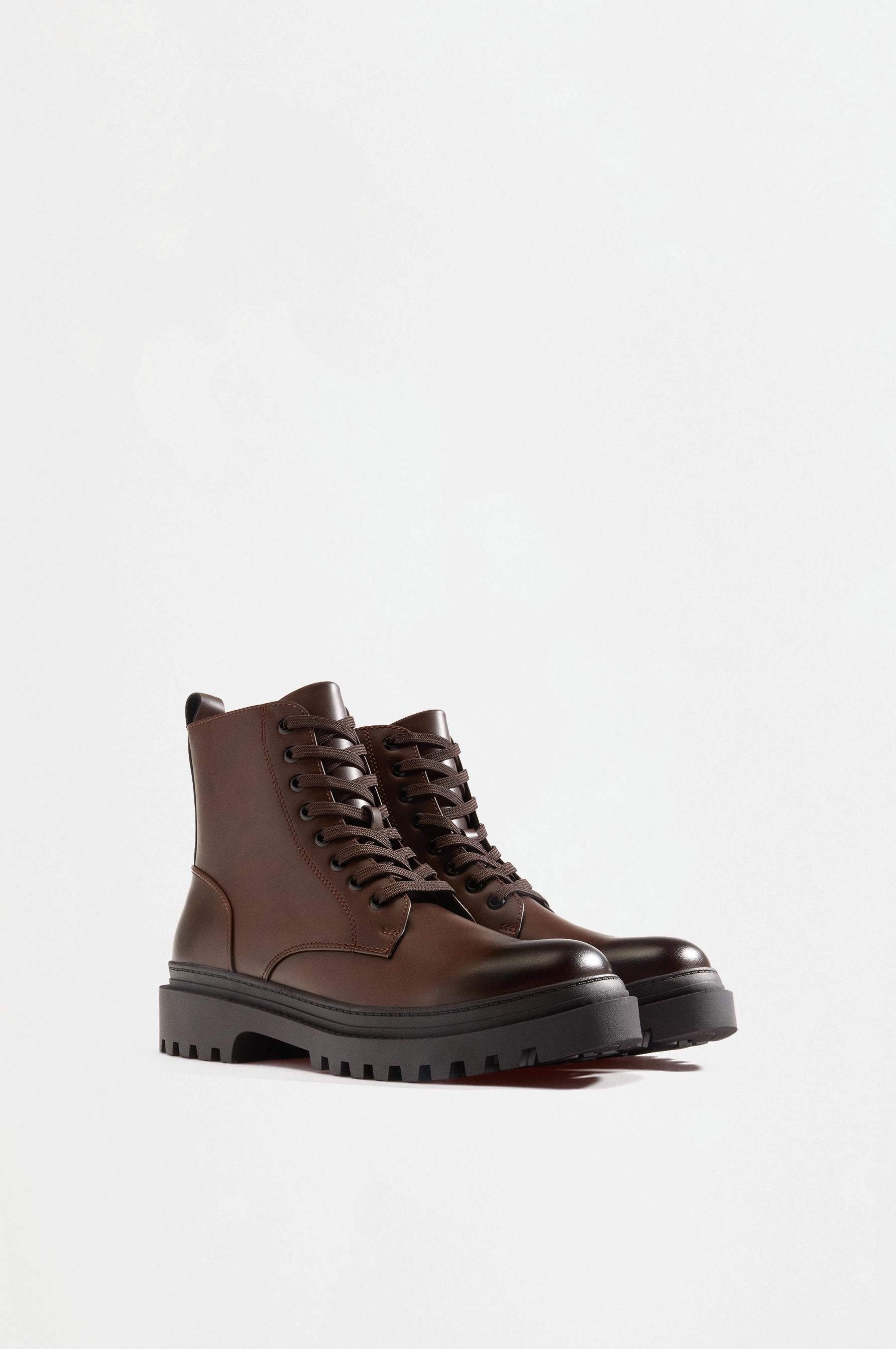 Track boots — BROWN
