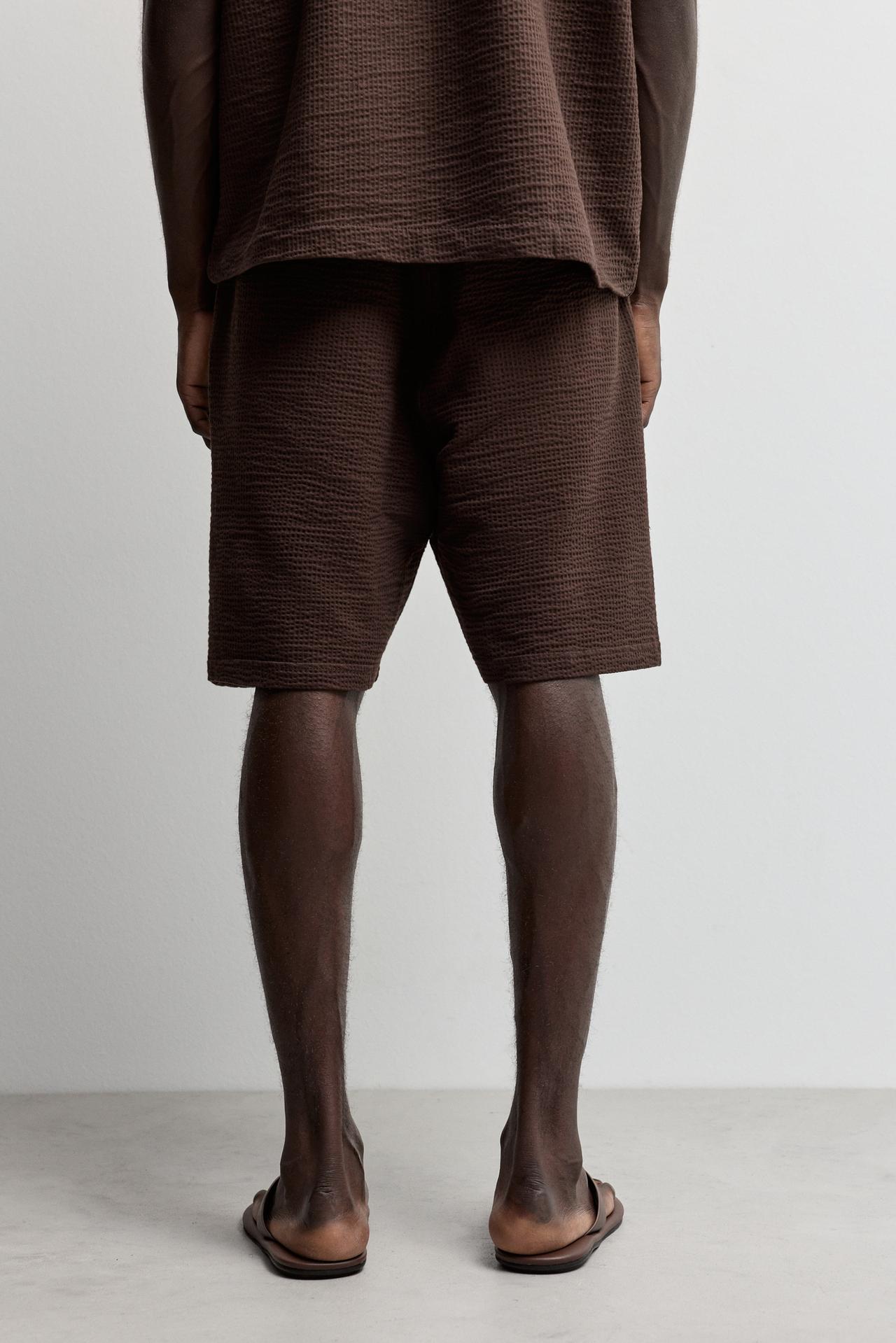 Seersucker Bermuda shorts — CHOCOLATE