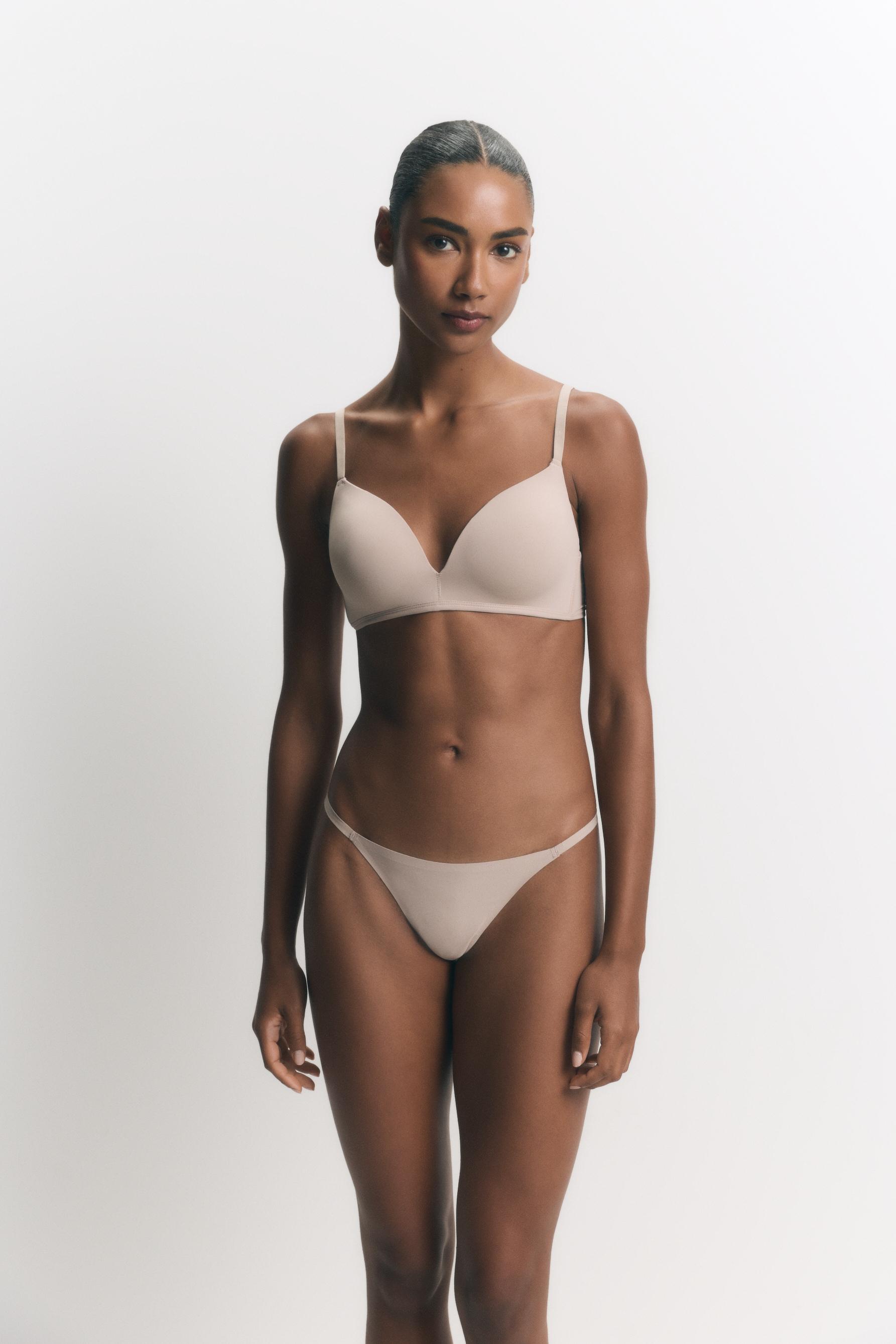 Microfibre classic pre-shaped bra — BROWN