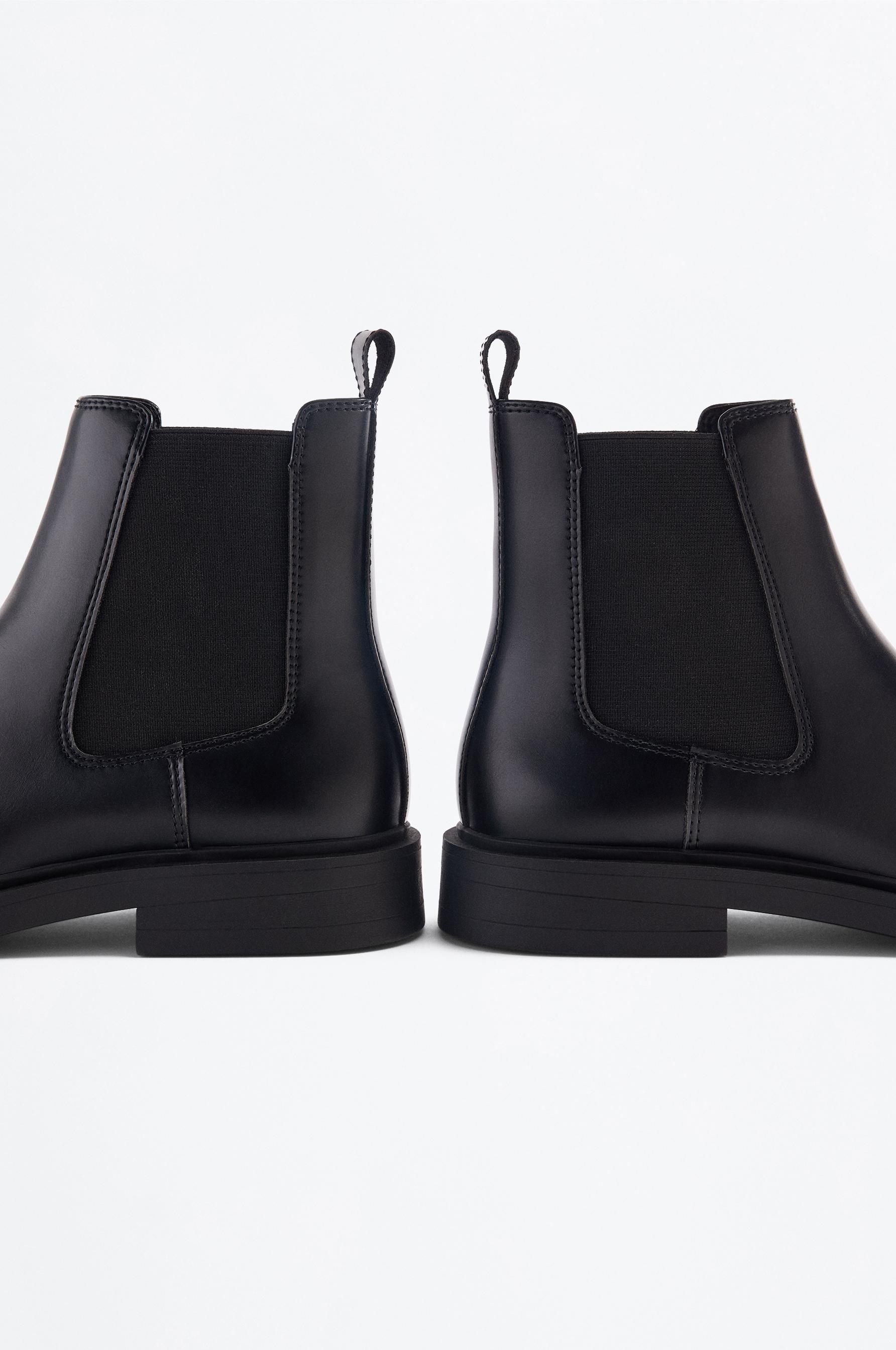 Chelsea boots — BLACK