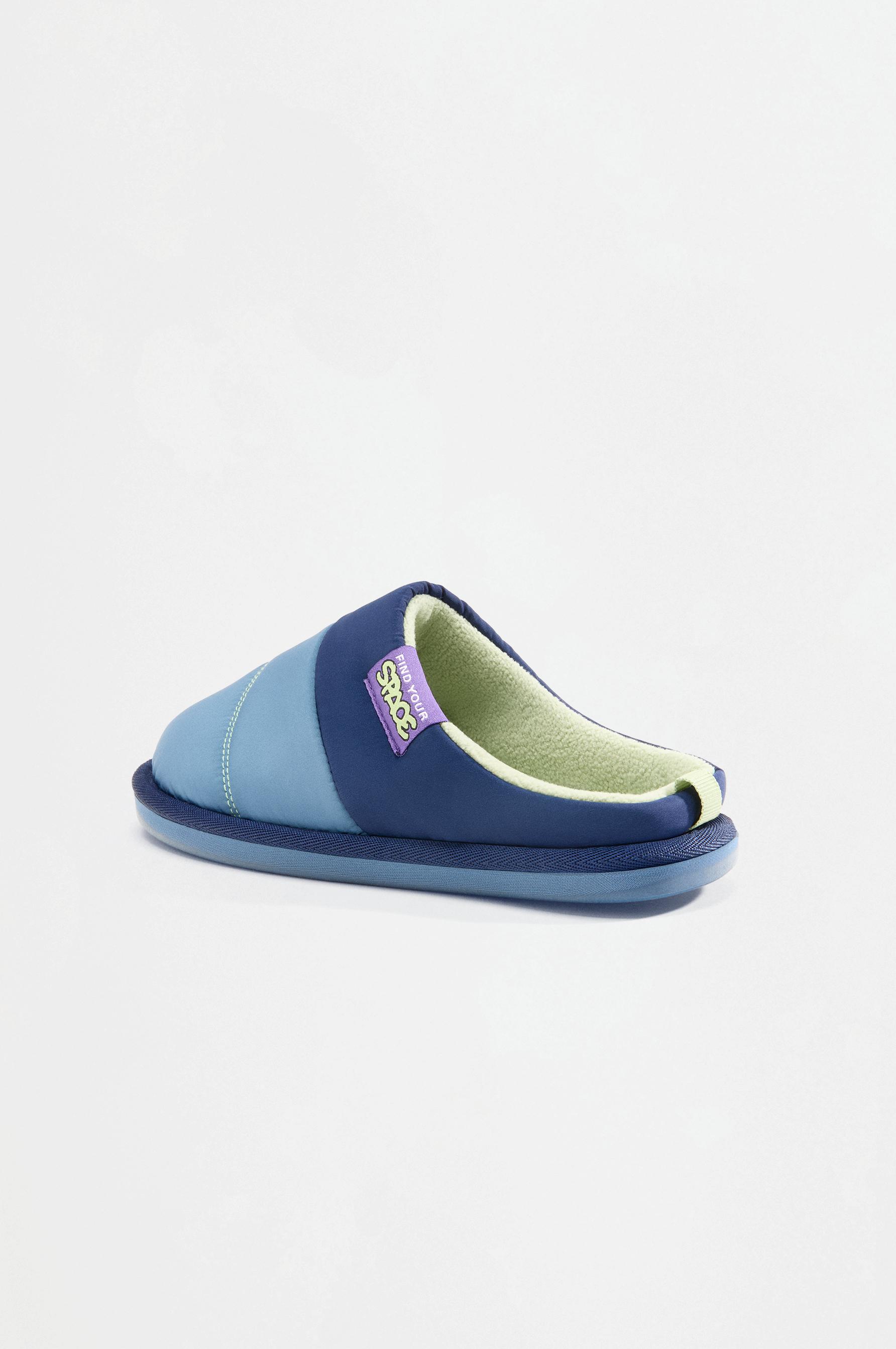 House slippers — BLUE