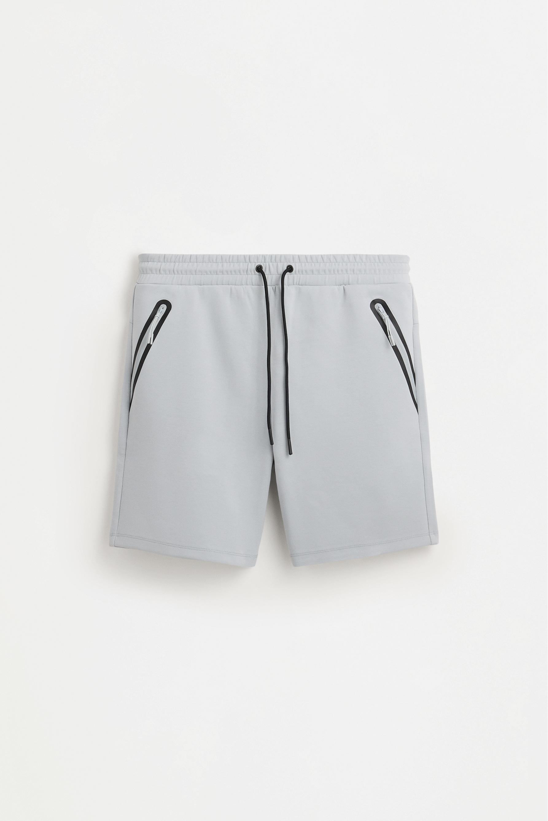 Basic interlock Bermuda shorts — HIELO