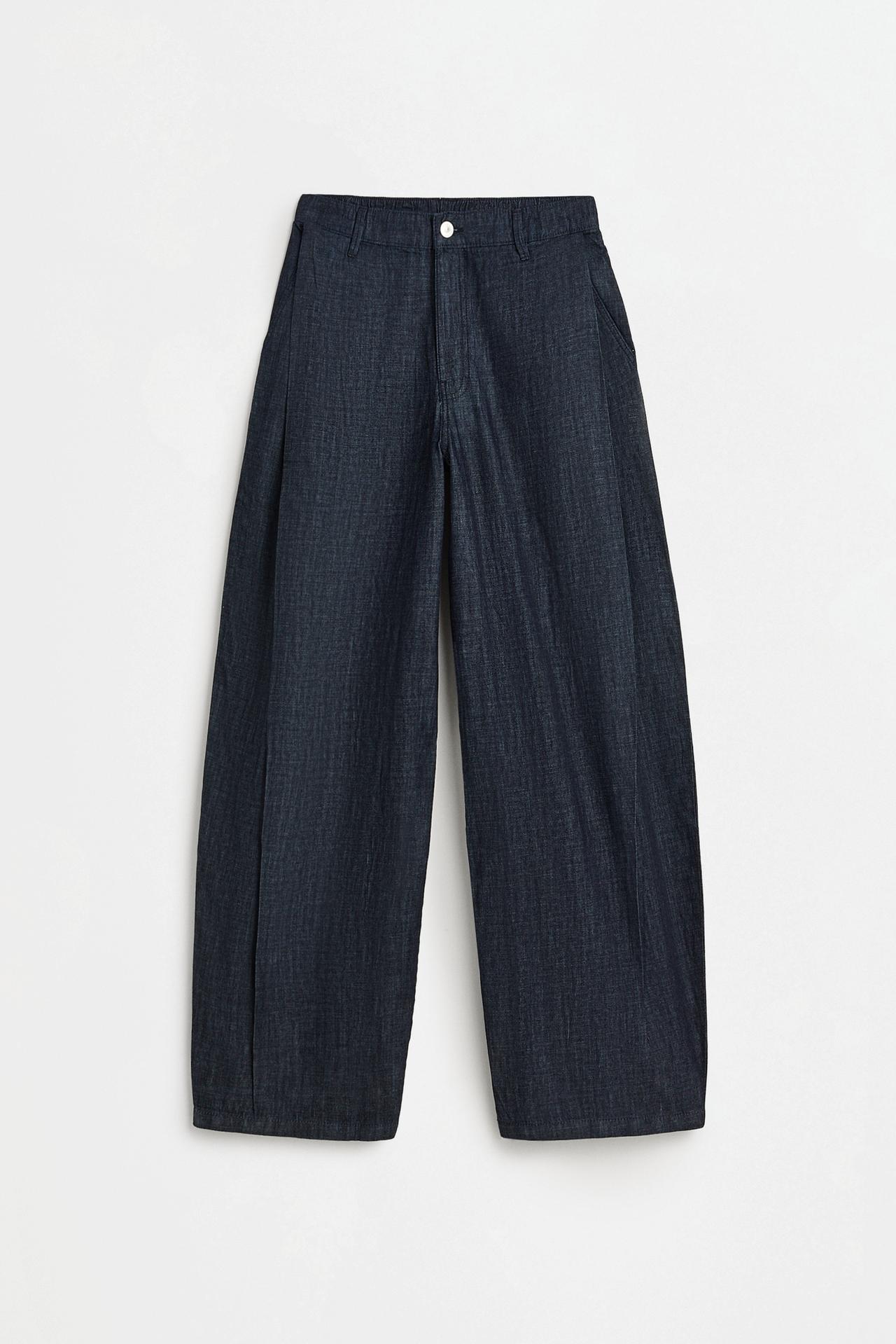 Barrel-leg darted trousers — NAVY