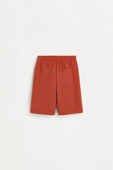 Plush Bermuda shorts with text — DARK PINK 2