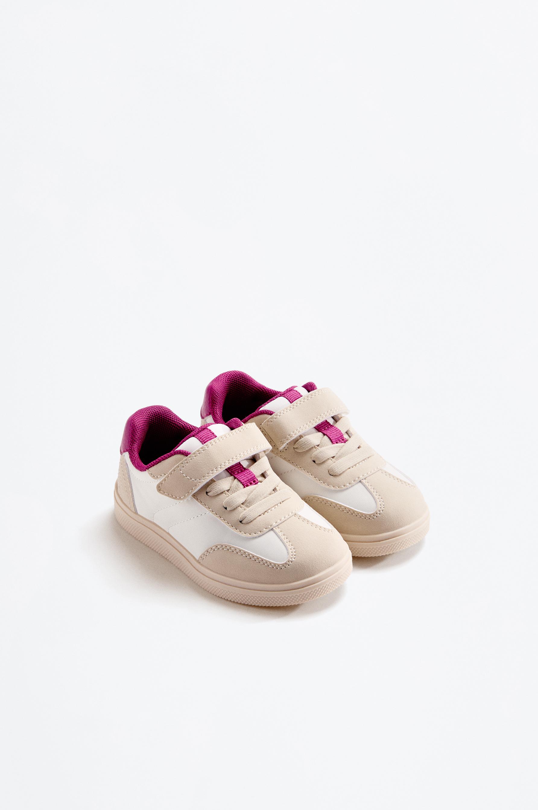 SOFT SLIPPERS — WHITE