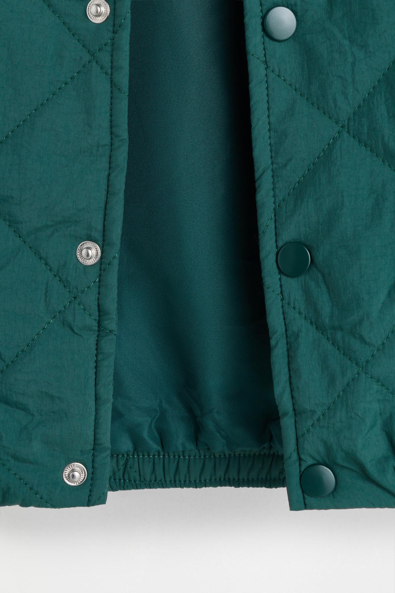 Quilted Snoopy Peanuts™ jacket — GREEN