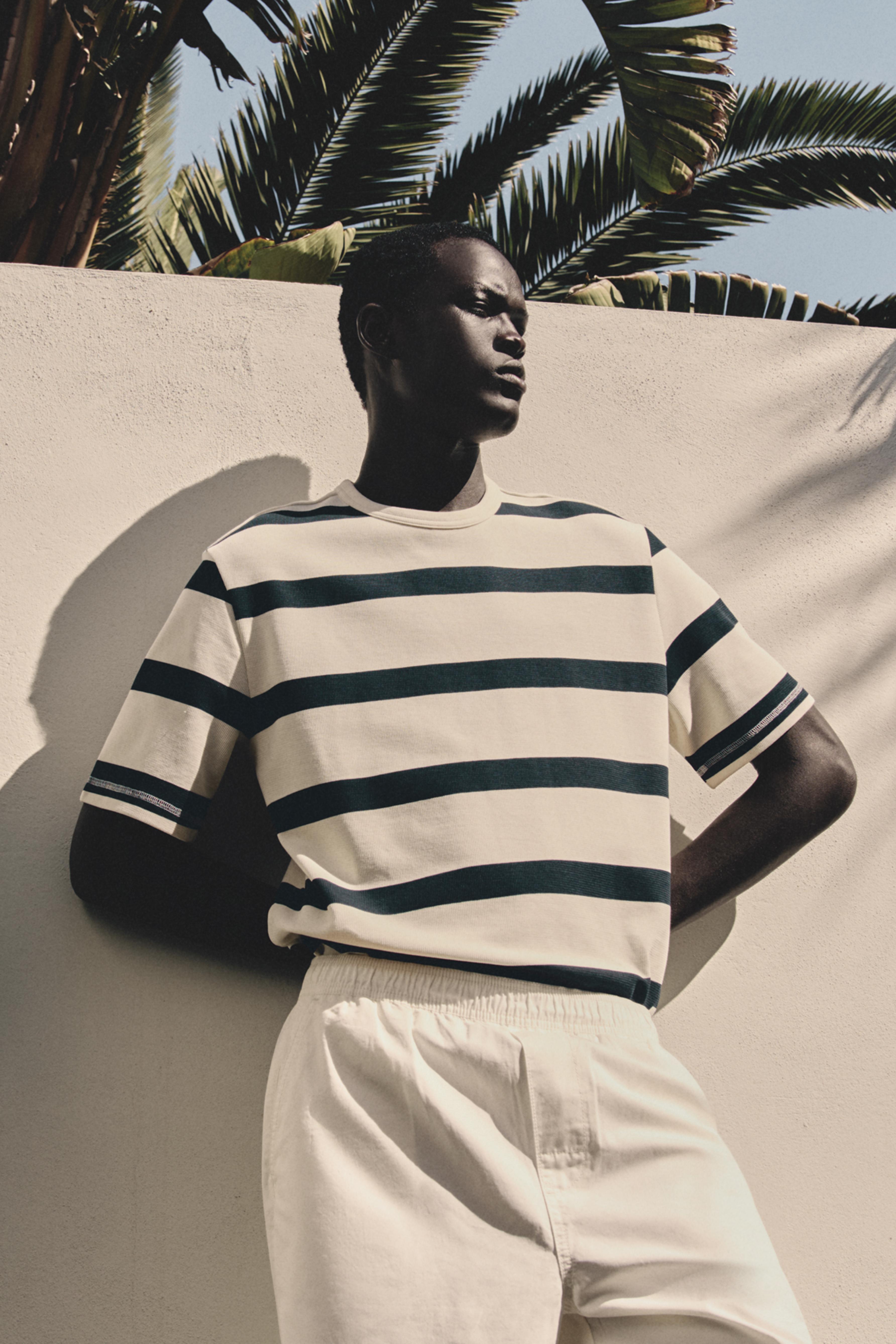 Textured striped T-shirt — NAVY