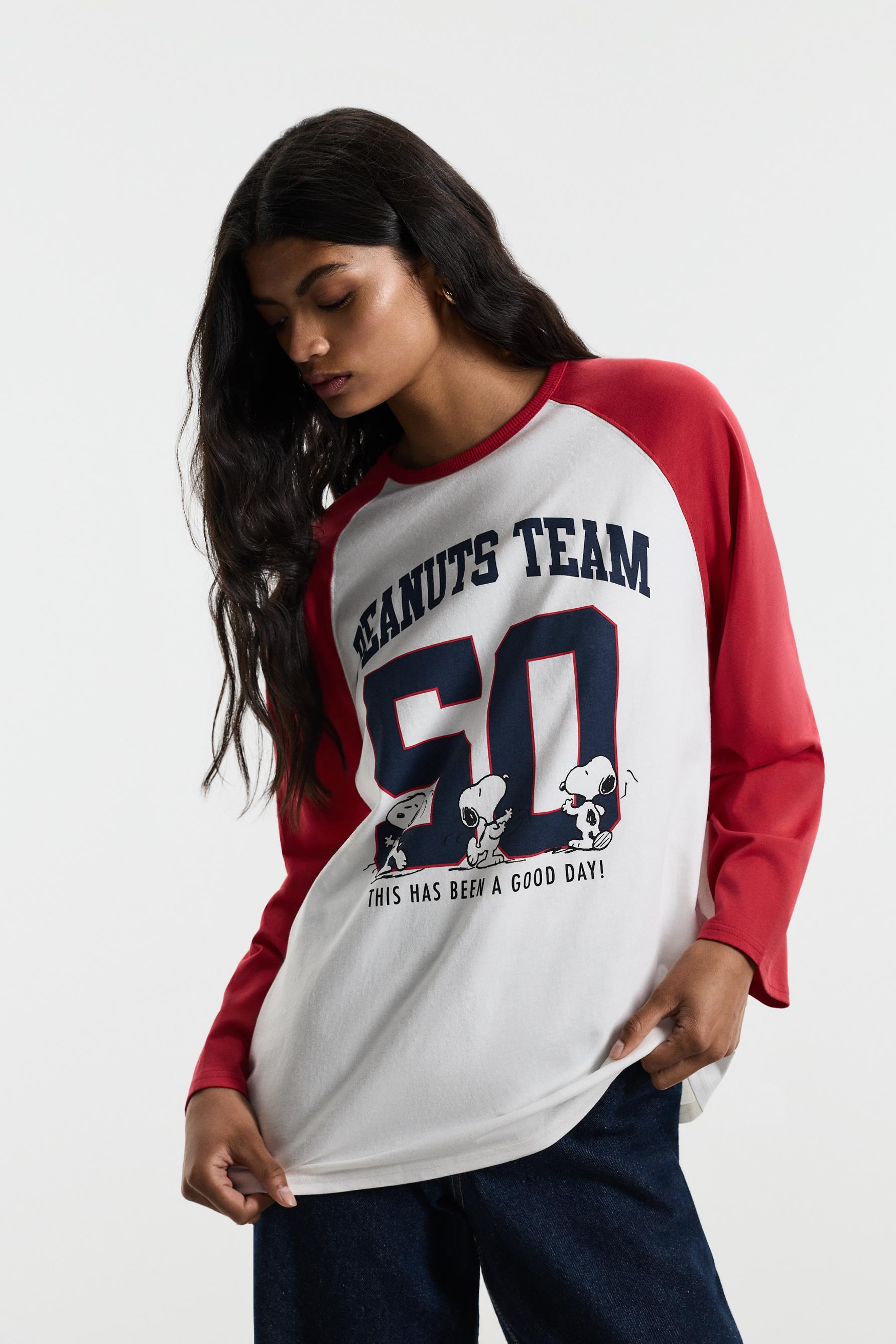 Snoopy Peanuts™ raglan sleeve T-shirt — OFF WHITE