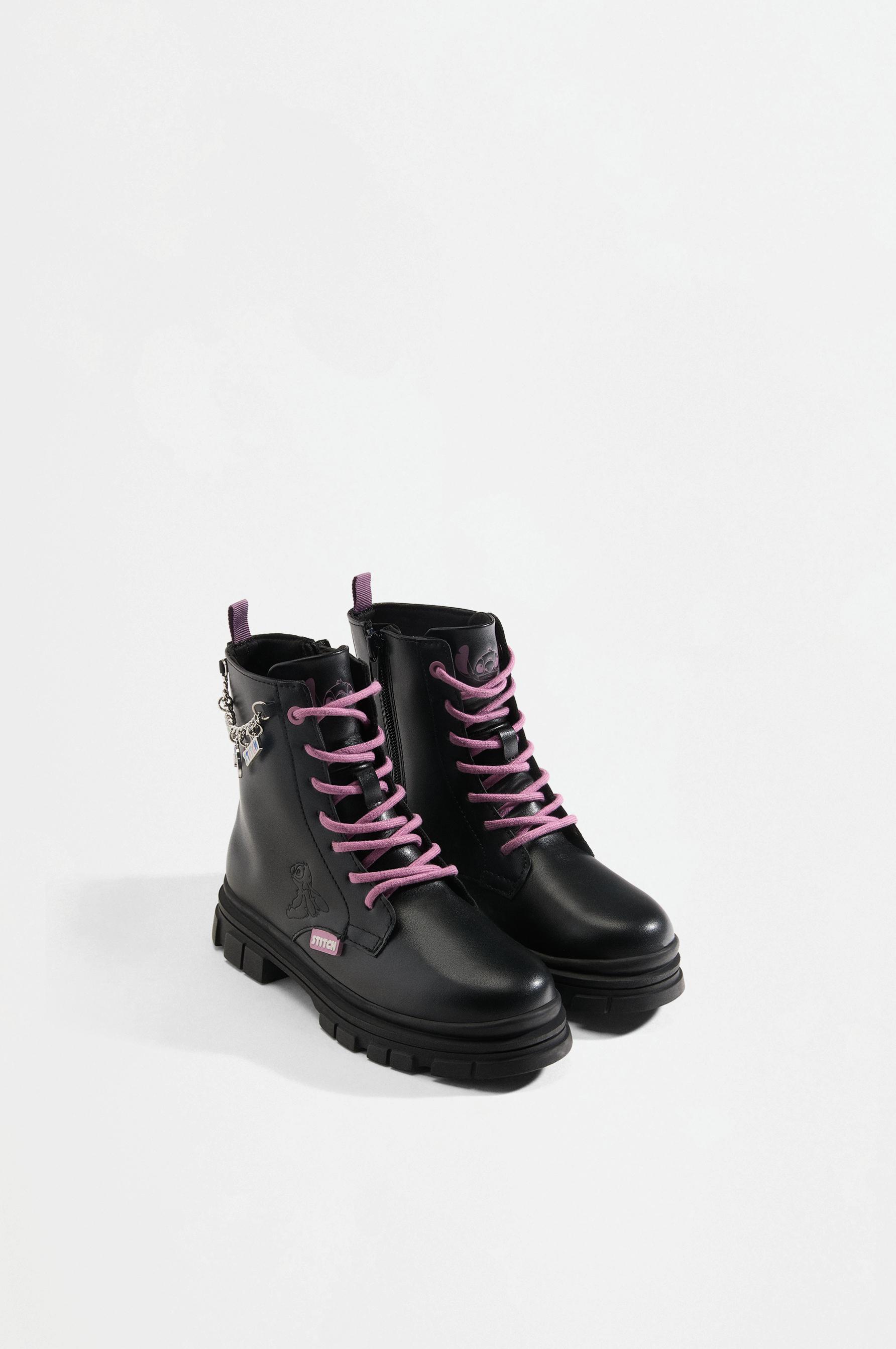 Stitch ©Disney track sole boots — BLACK
