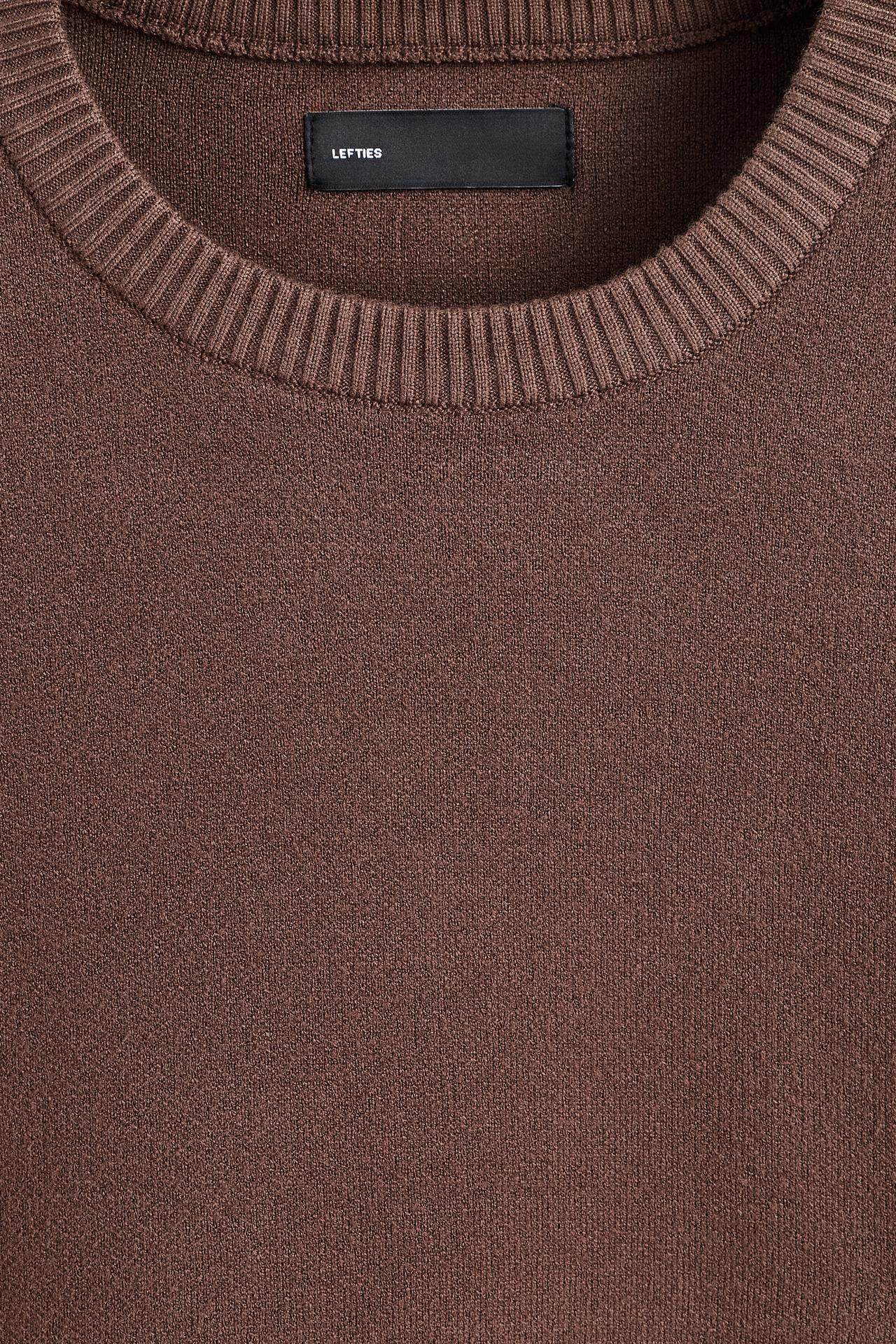 Soft knit sweater — BROWN