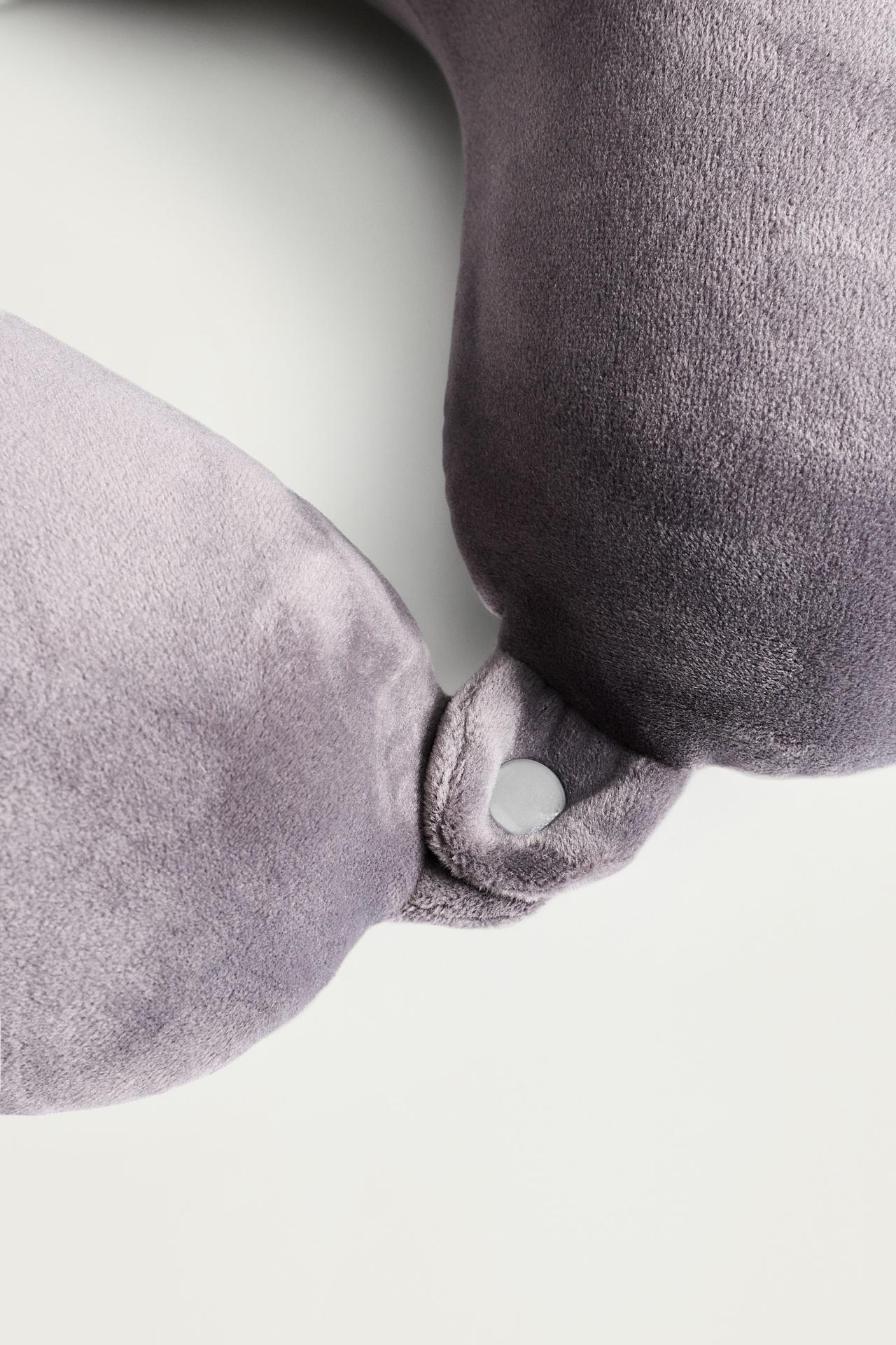 Travel cushion — PEARL GREY
