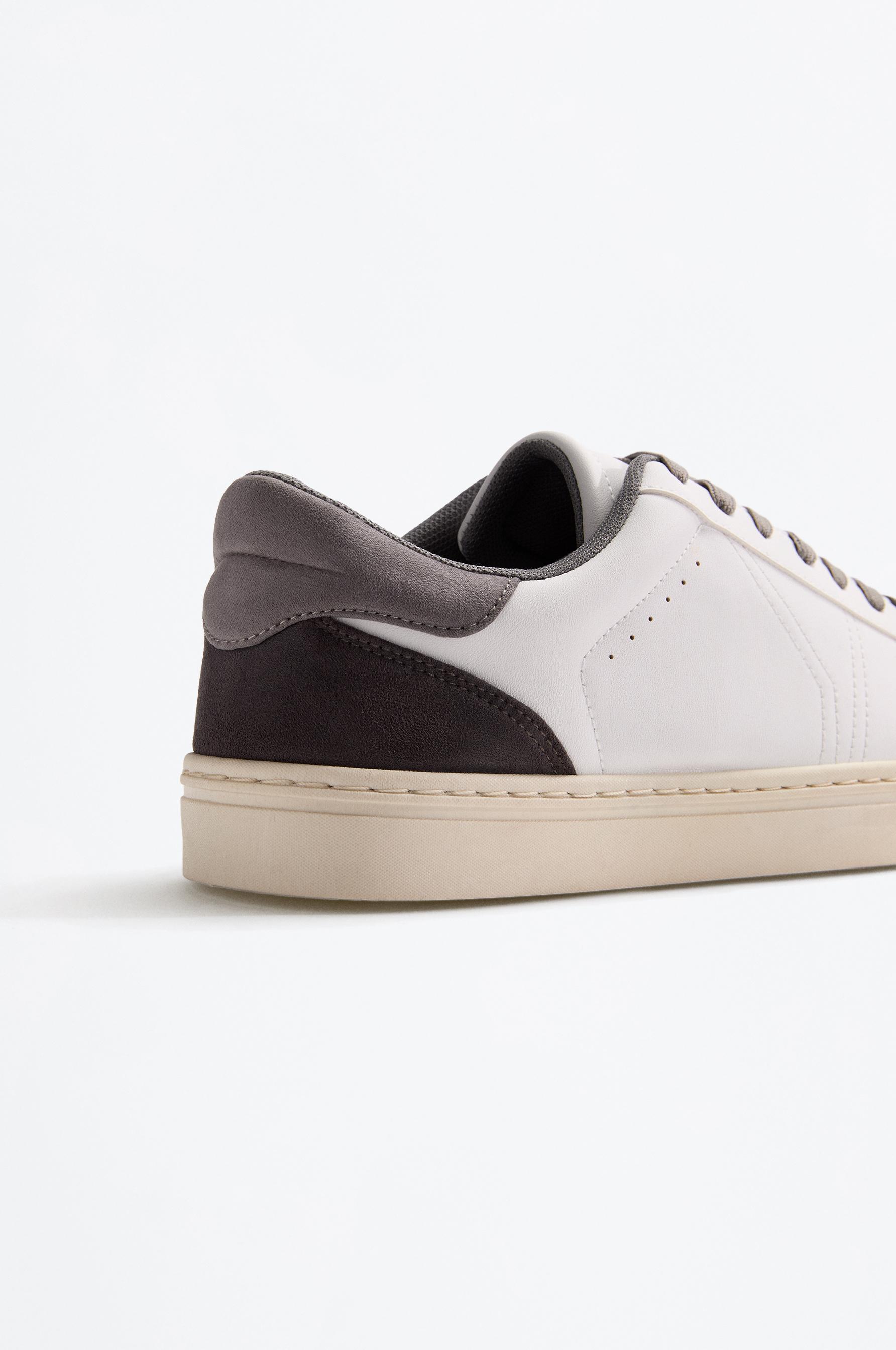 Contrast sneakers — WHITE