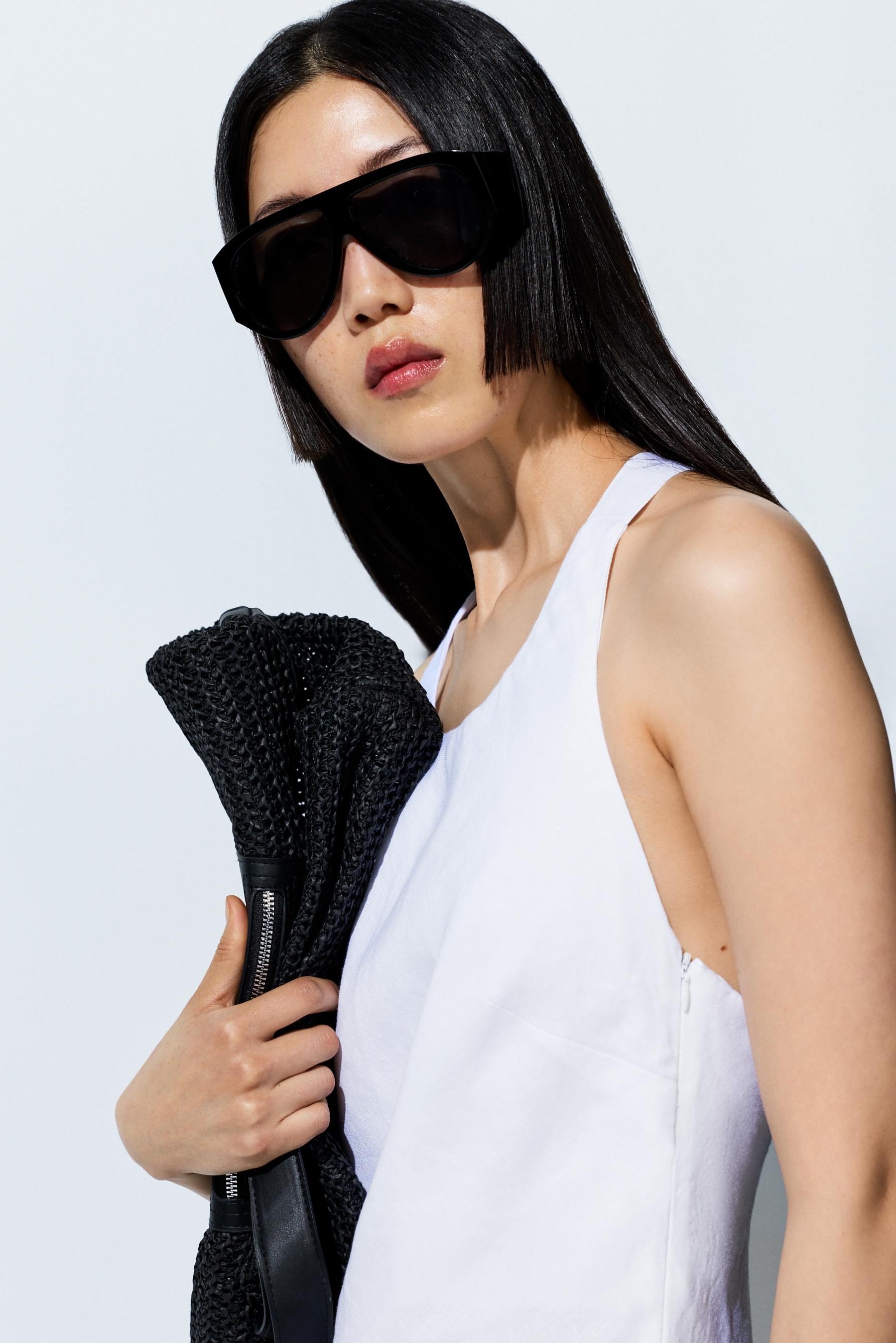 Aviator sunglasses — BLACK