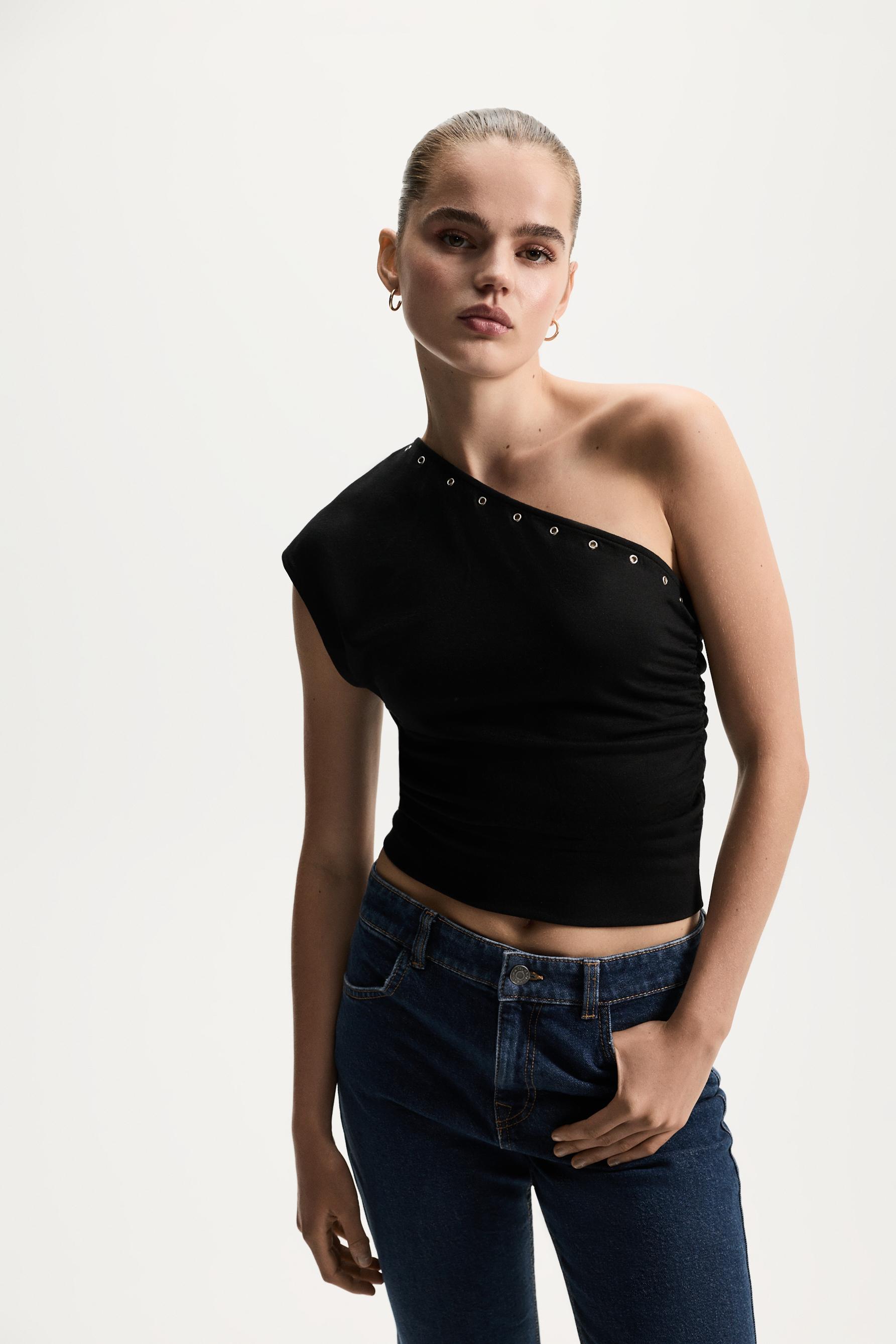 Asymmetric grommet top — BLACK