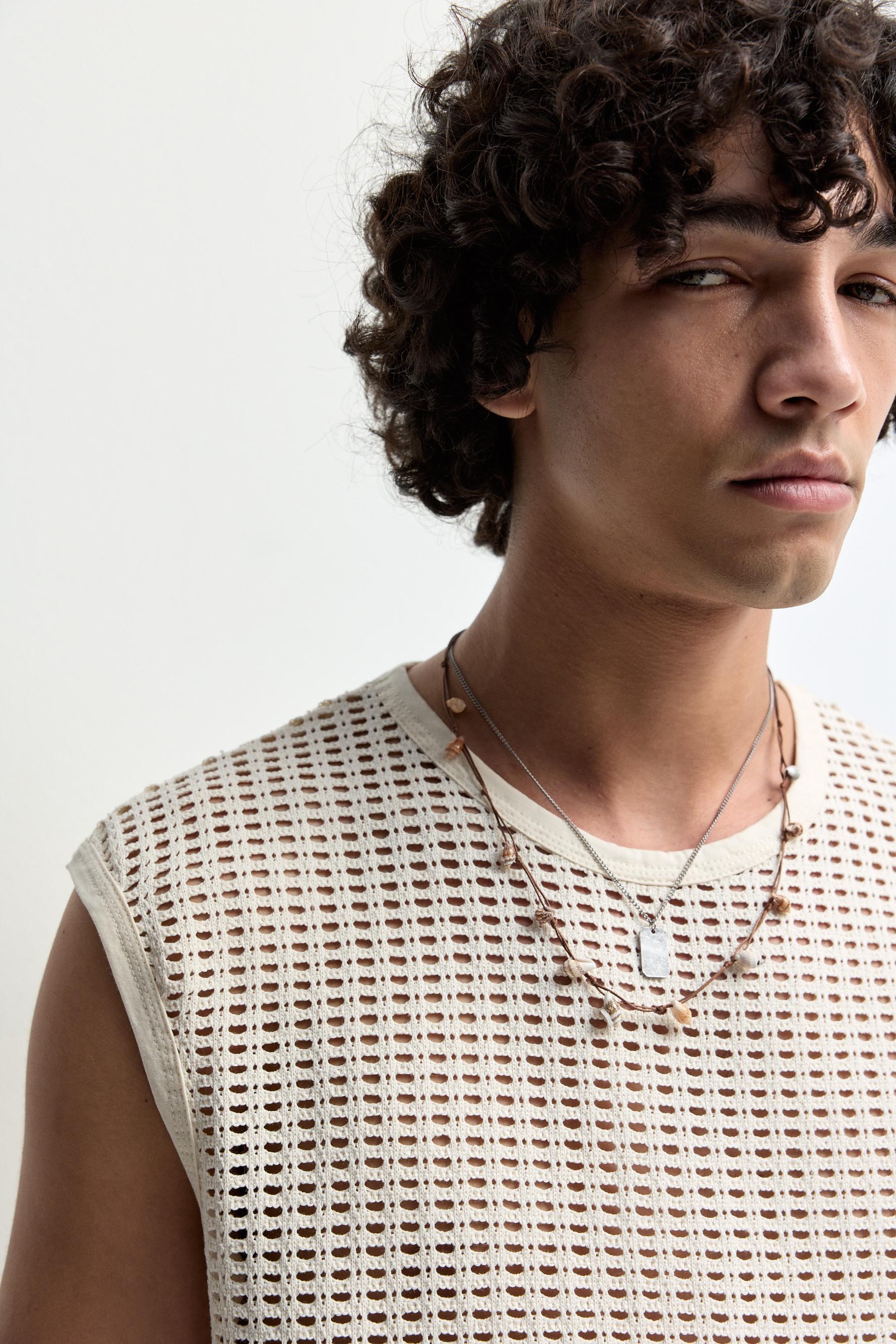 Double-strand seashell pendant necklace — BLACK