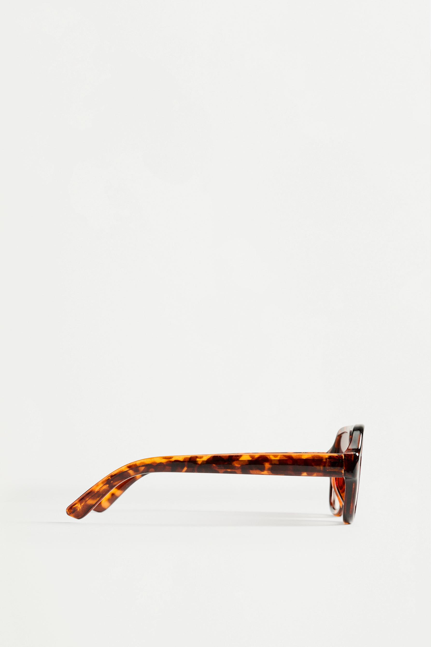Tortoiseshell aviator sunglasses — DARK BROWN