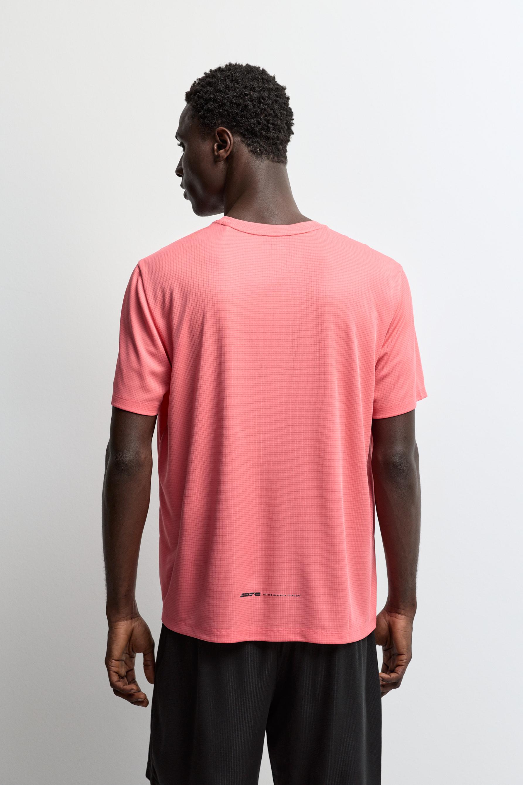 Sports T-shirt — BUBBLEGUM PINK