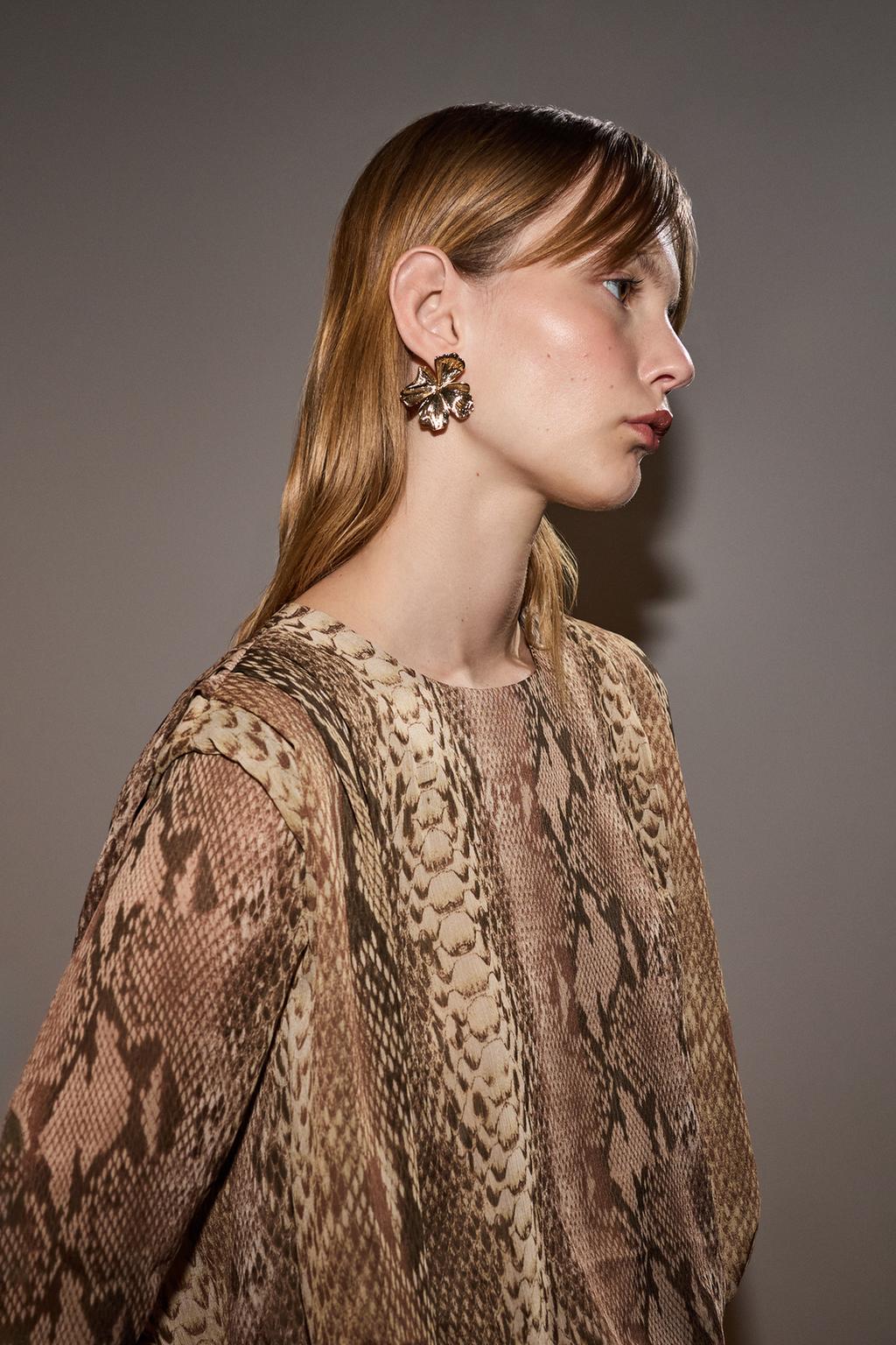 Bluză cu pliuri imprimată