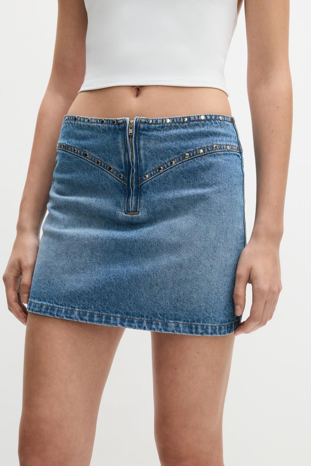 Gonna denim borchie