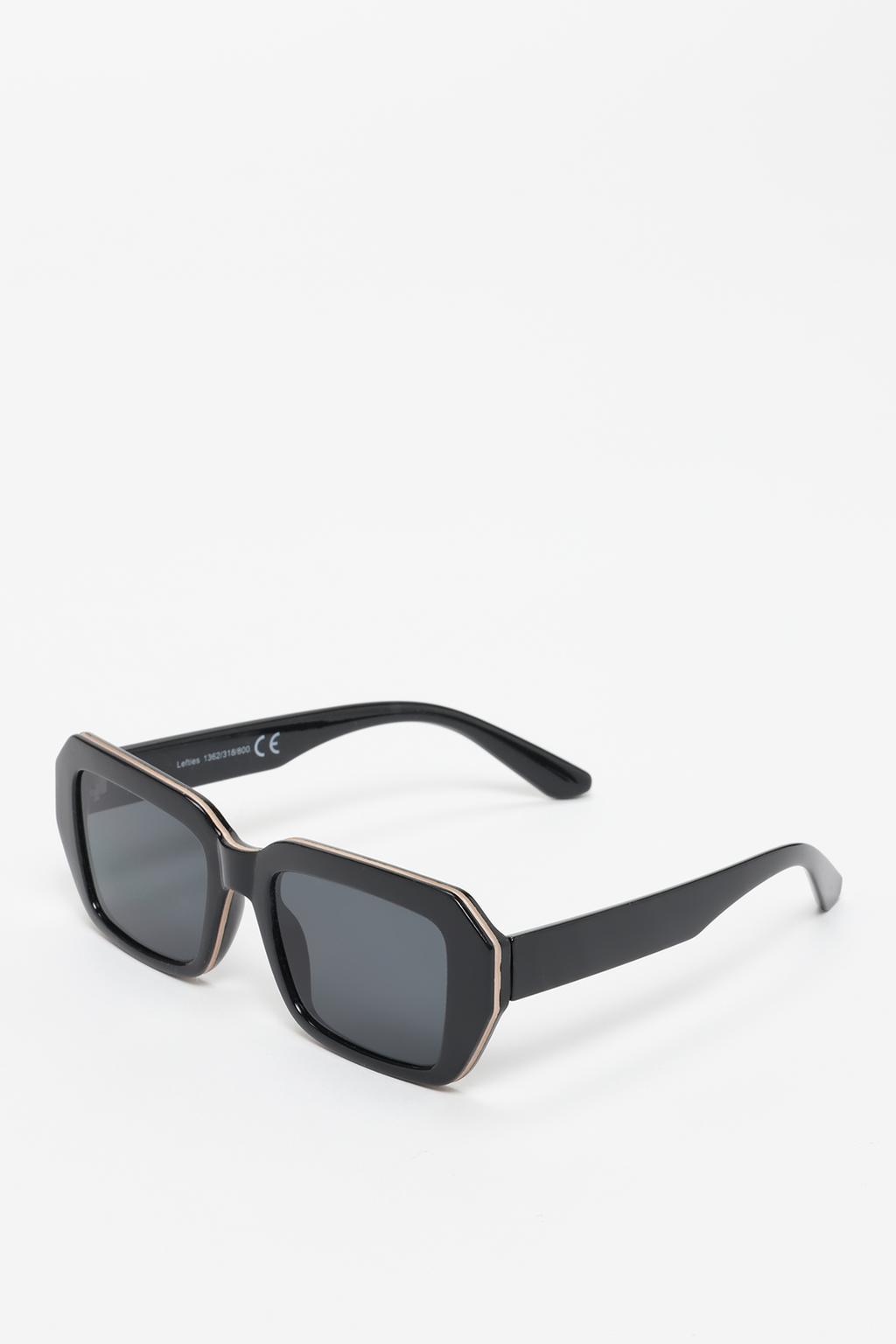 Rectangular sunglasses