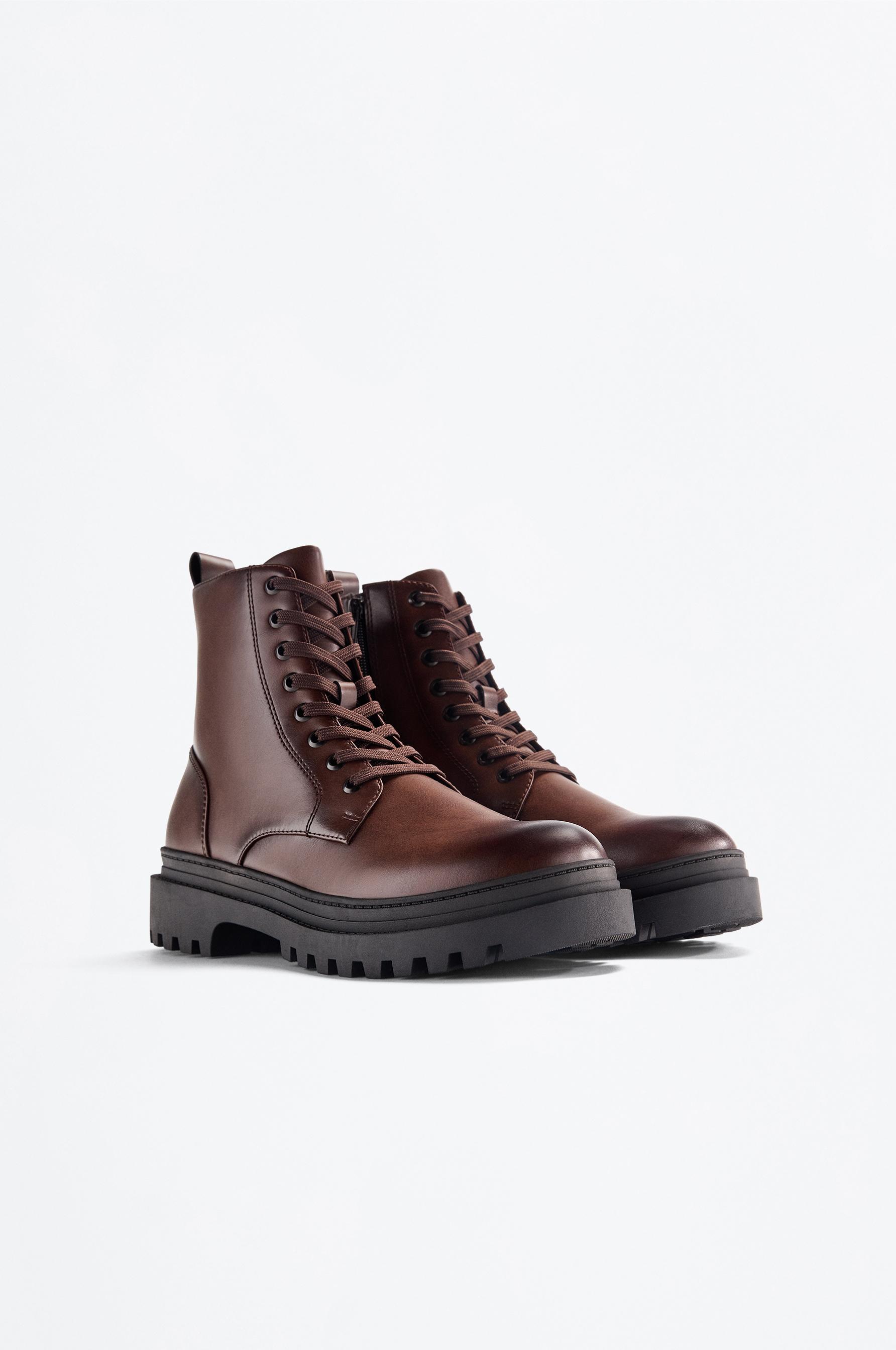 Lace-up boot — BROWN