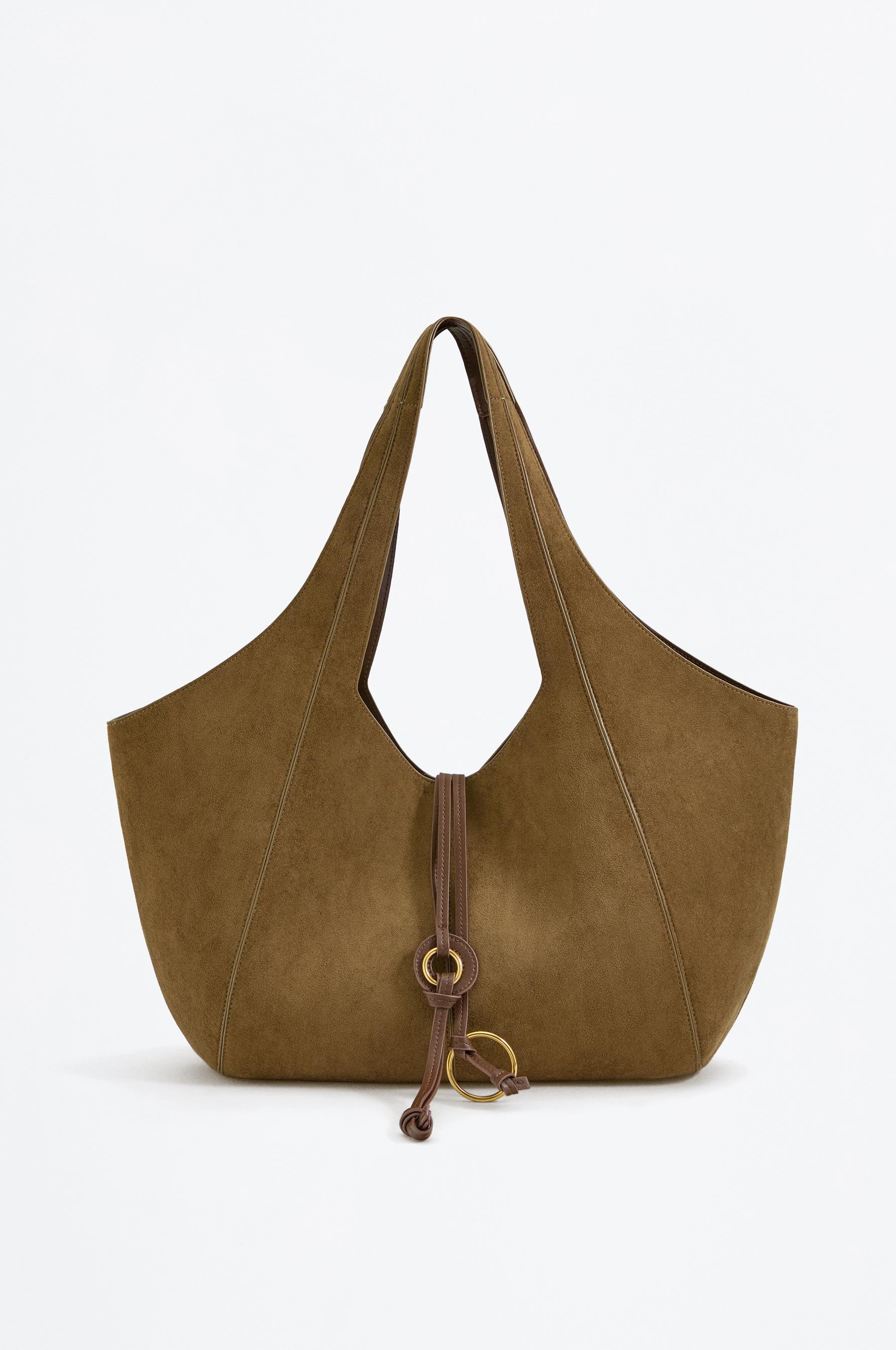 Bolso de hombro efecto ante detalle
