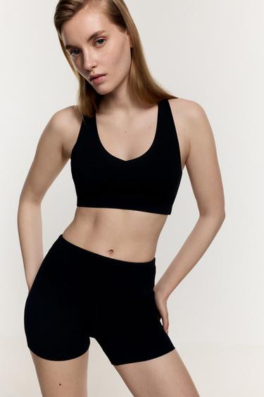 Criss-cross strap sports top — BLACK 1