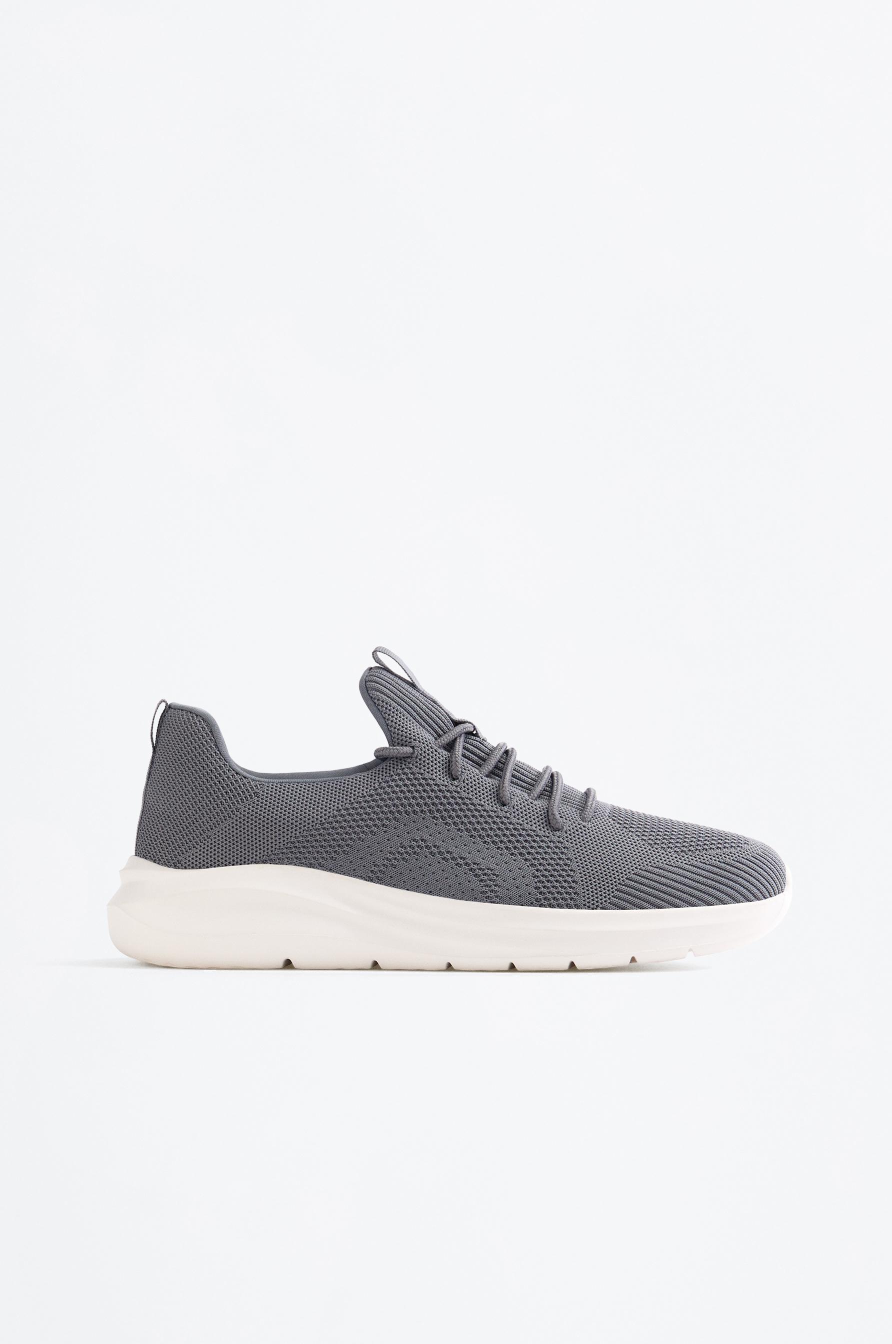 Multi-activity sports shoe — GREY