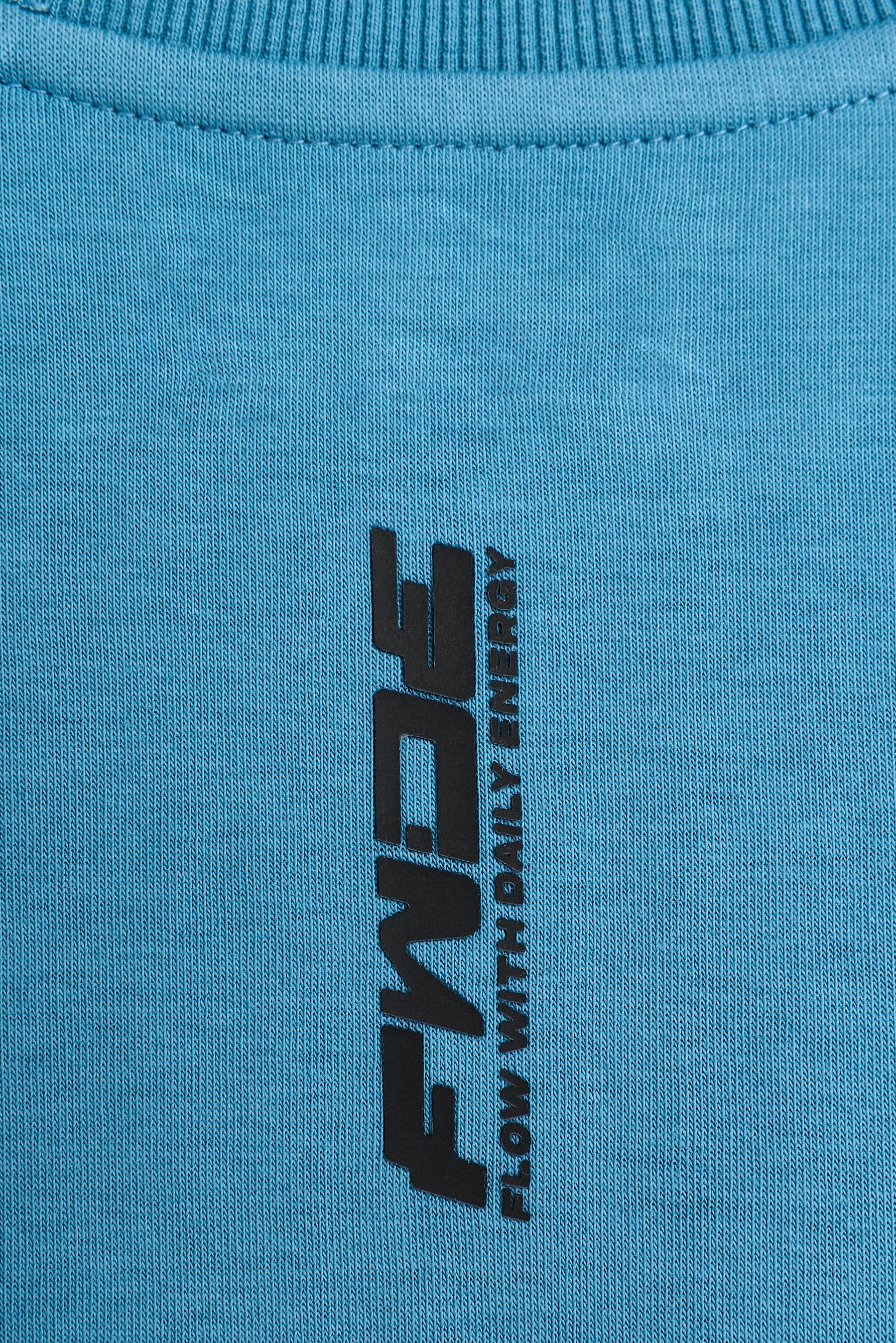Interlock T-shirt — MEDIUM BLUE