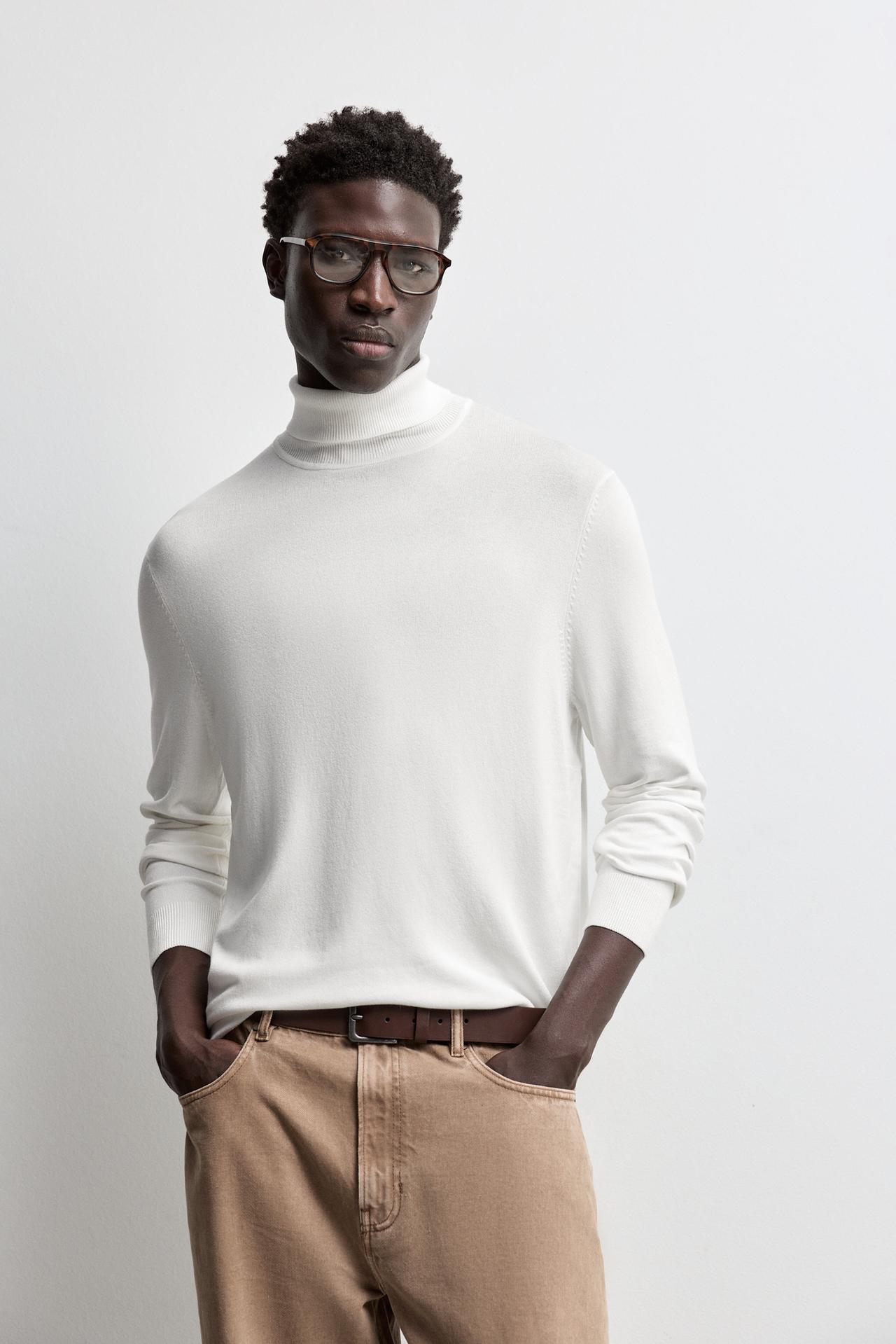 Turtleneck sweater — WHITE