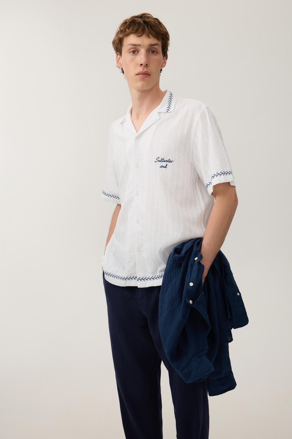 Camisa resort bordados