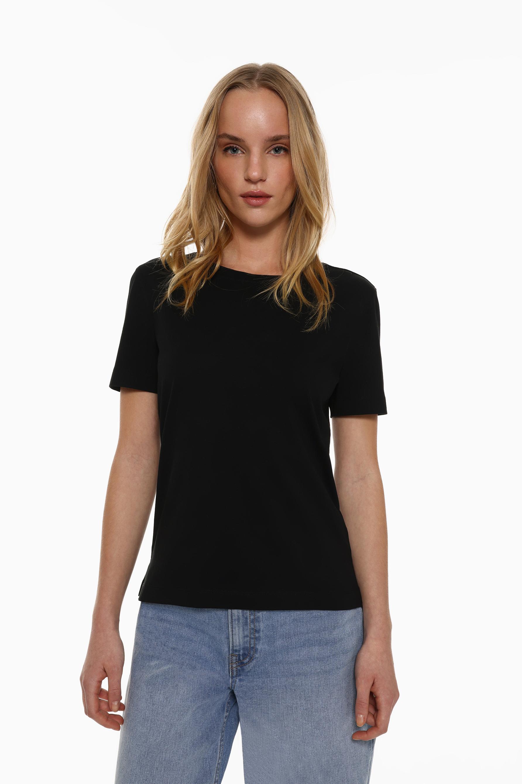 Camiseta básica cuello redondo